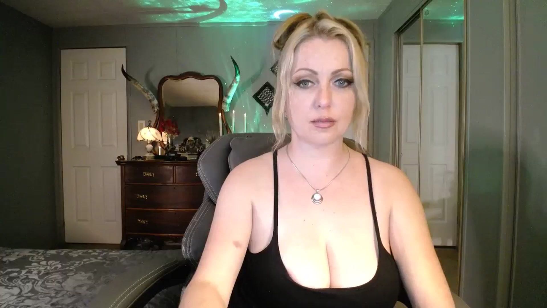 Gallery image thumbnail from Classic_Daisy's myfreecams stream on, 09/02/2025, 24:22 image 8 of 20