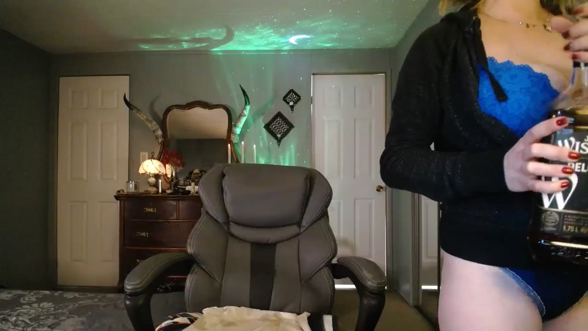 Gallery image thumbnail from Classic_Daisy's myfreecams stream on, 09/20/2025, 22:27 image 4 of 20