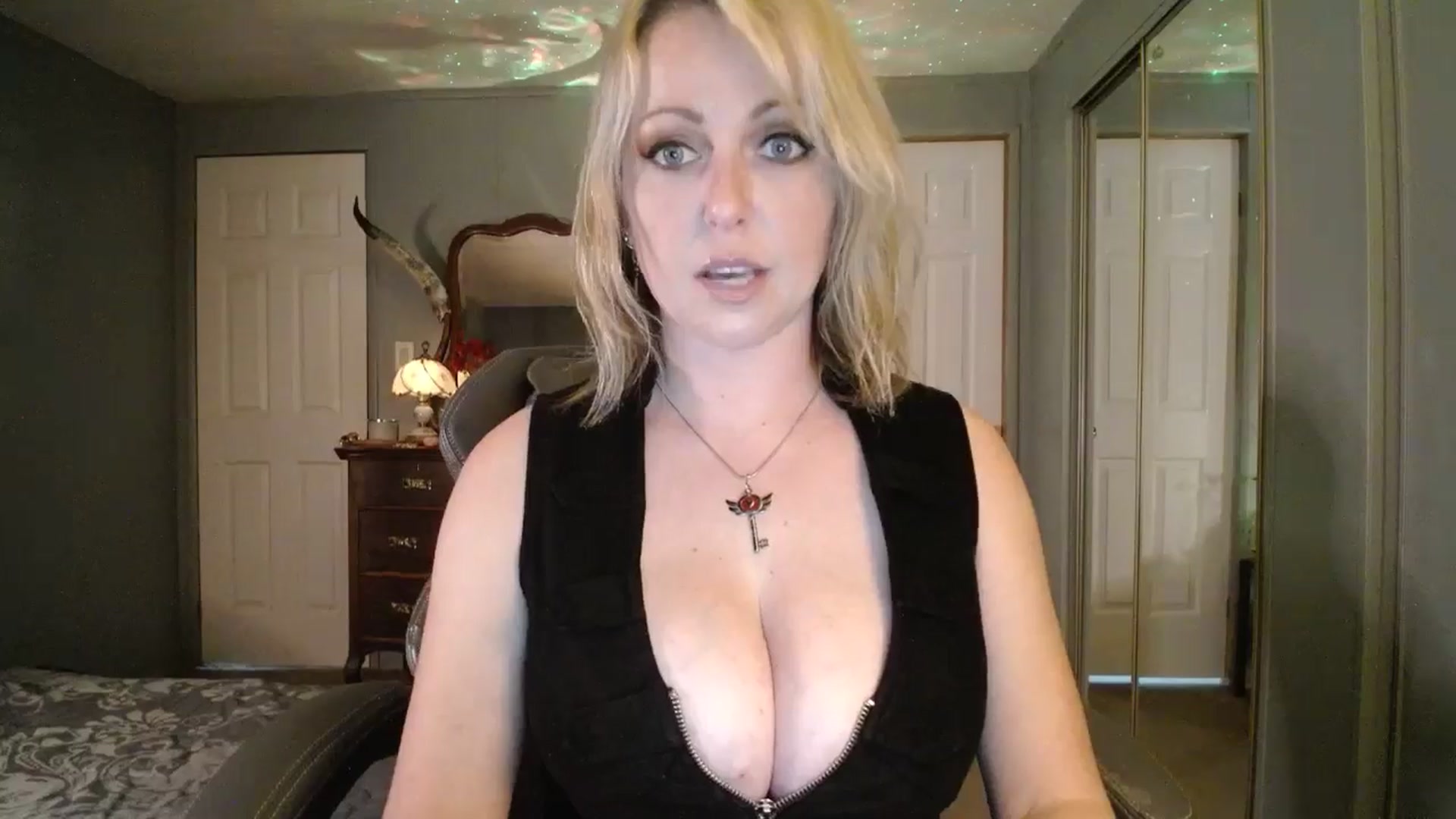 Gallery image thumbnail from Classic_Daisy's myfreecams stream on, 10/02/2025, 18:10 image 20 of 20