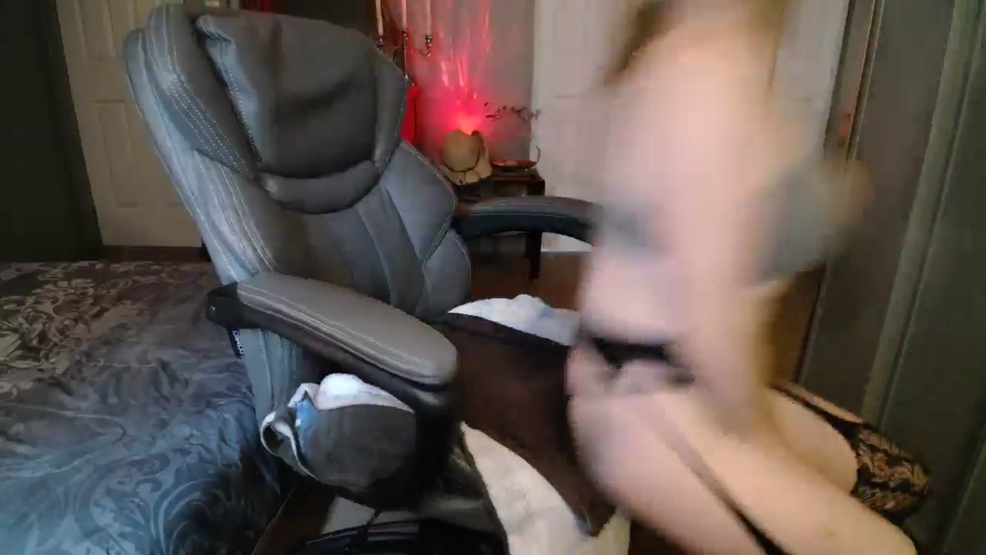 Gallery image thumbnail from Classic_Daisy's myfreecams stream on, 10/07/2025, 17:06 image 15 of 20