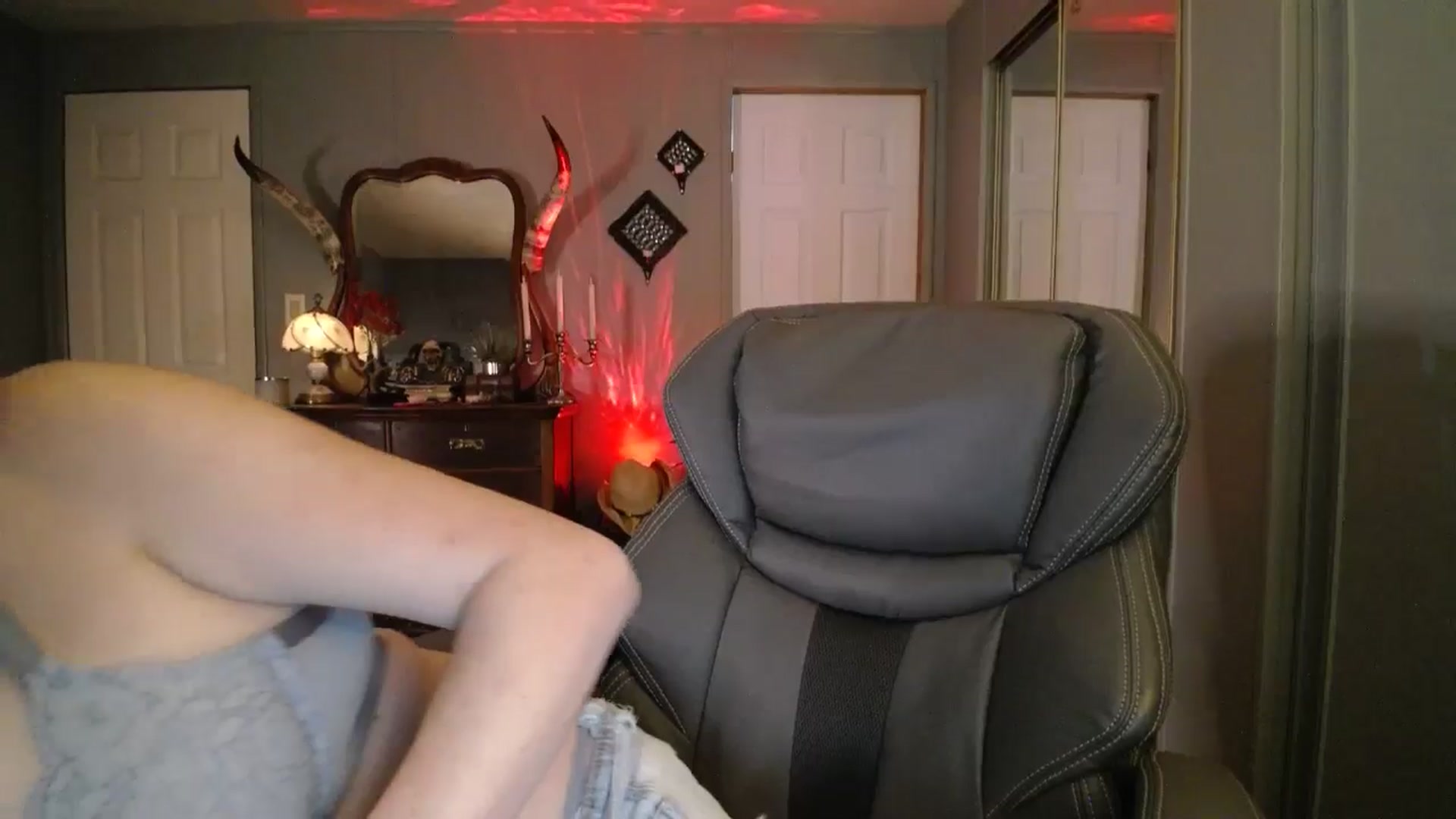 Gallery image thumbnail from Classic_Daisy's myfreecams stream on, 10/08/2025, 17:31 image 16 of 20