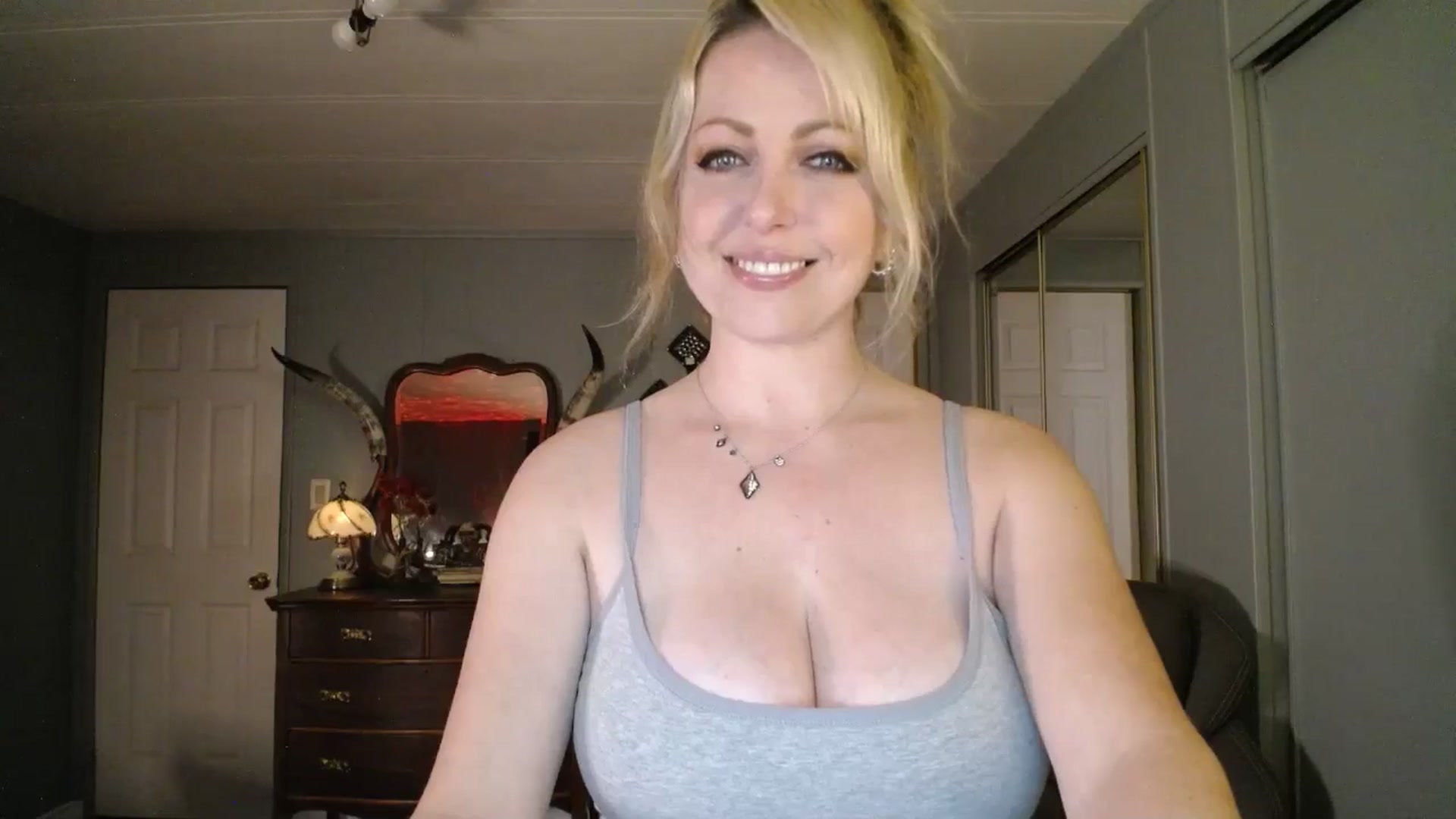 Gallery image thumbnail from Classic_Daisy's myfreecams stream on, 10/14/2025, 22:49 image 20 of 20