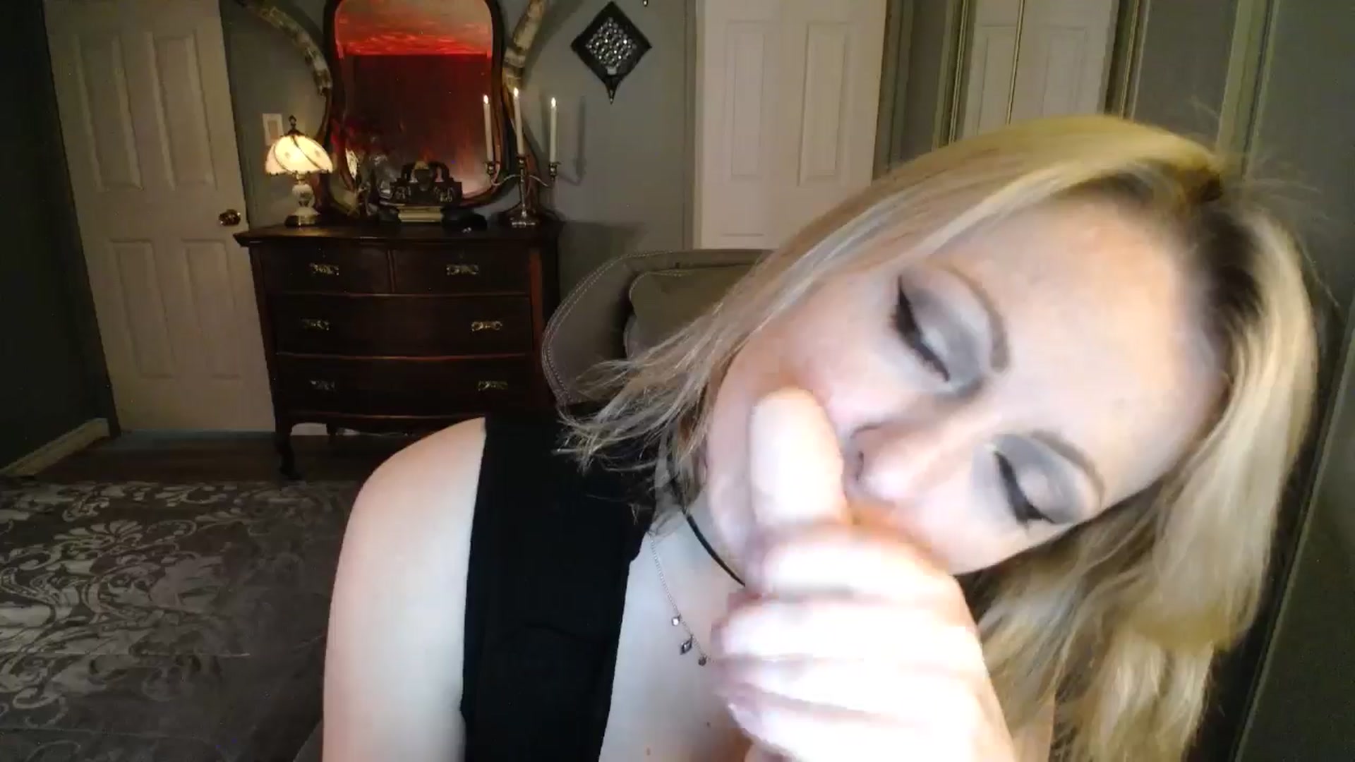 Gallery image thumbnail from Classic_Daisy's myfreecams stream on, 10/18/2025, 16:05 image 7 of 20