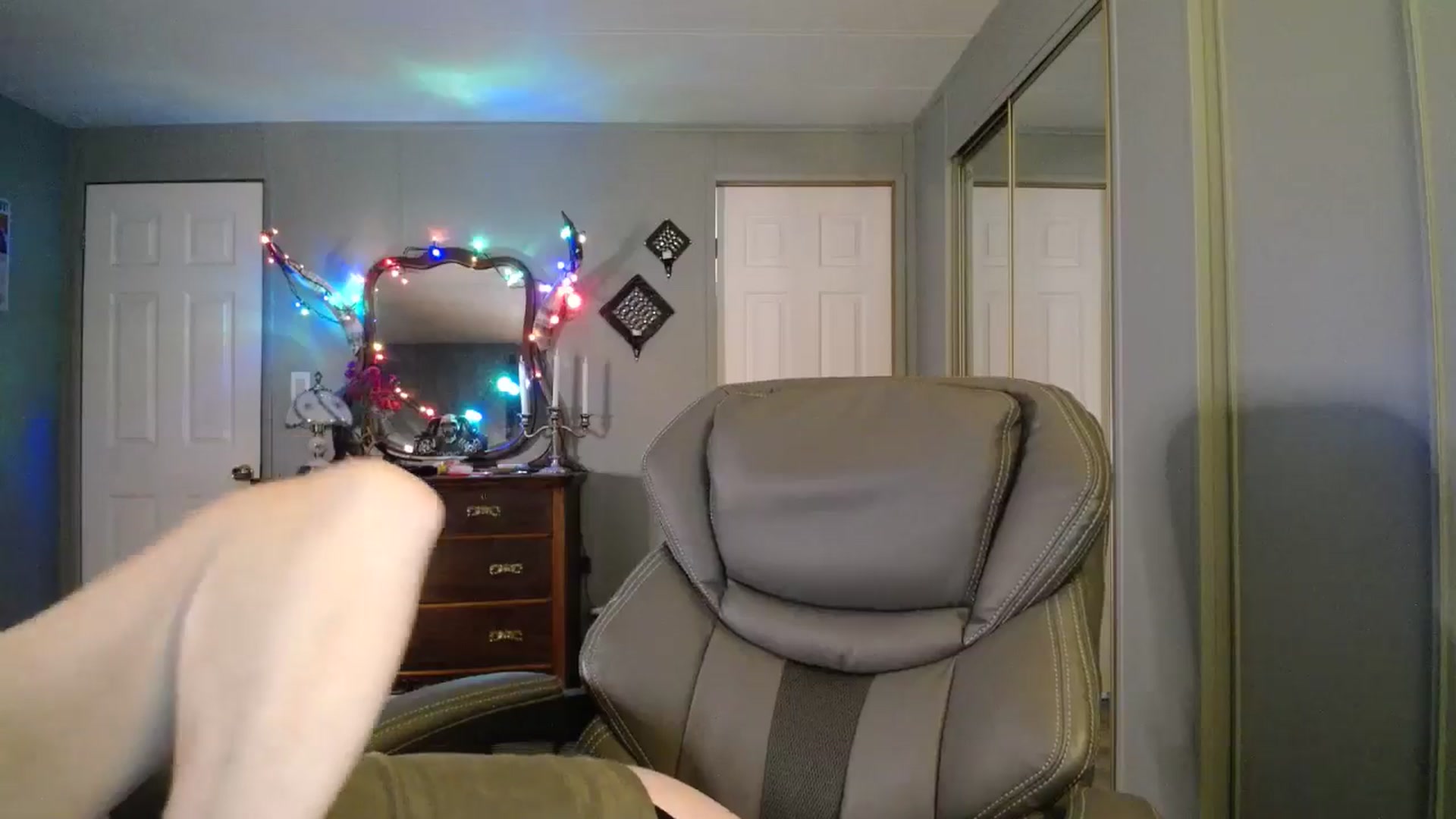 Gallery image thumbnail from Classic_Daisy's myfreecams stream on, 12/20/2025, 19:41 image 4 of 20