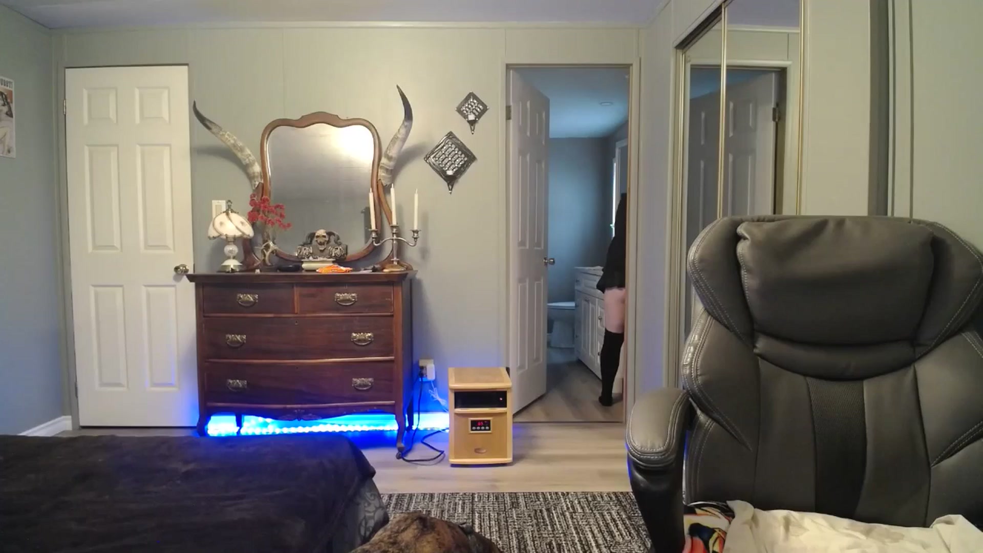 Gallery image thumbnail from Classic_Daisy's myfreecams stream on, 01/10/2026, 19:15 image 3 of 20