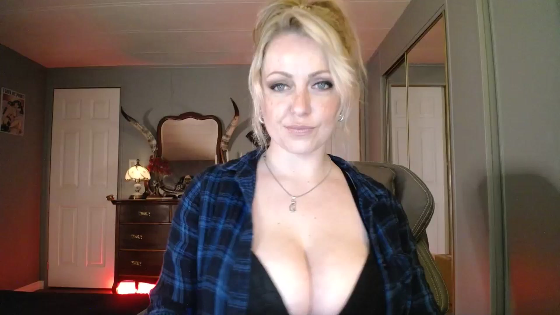 Gallery image thumbnail from Classic_Daisy's myfreecams stream on, 01/14/2026, 17:35 image 16 of 20