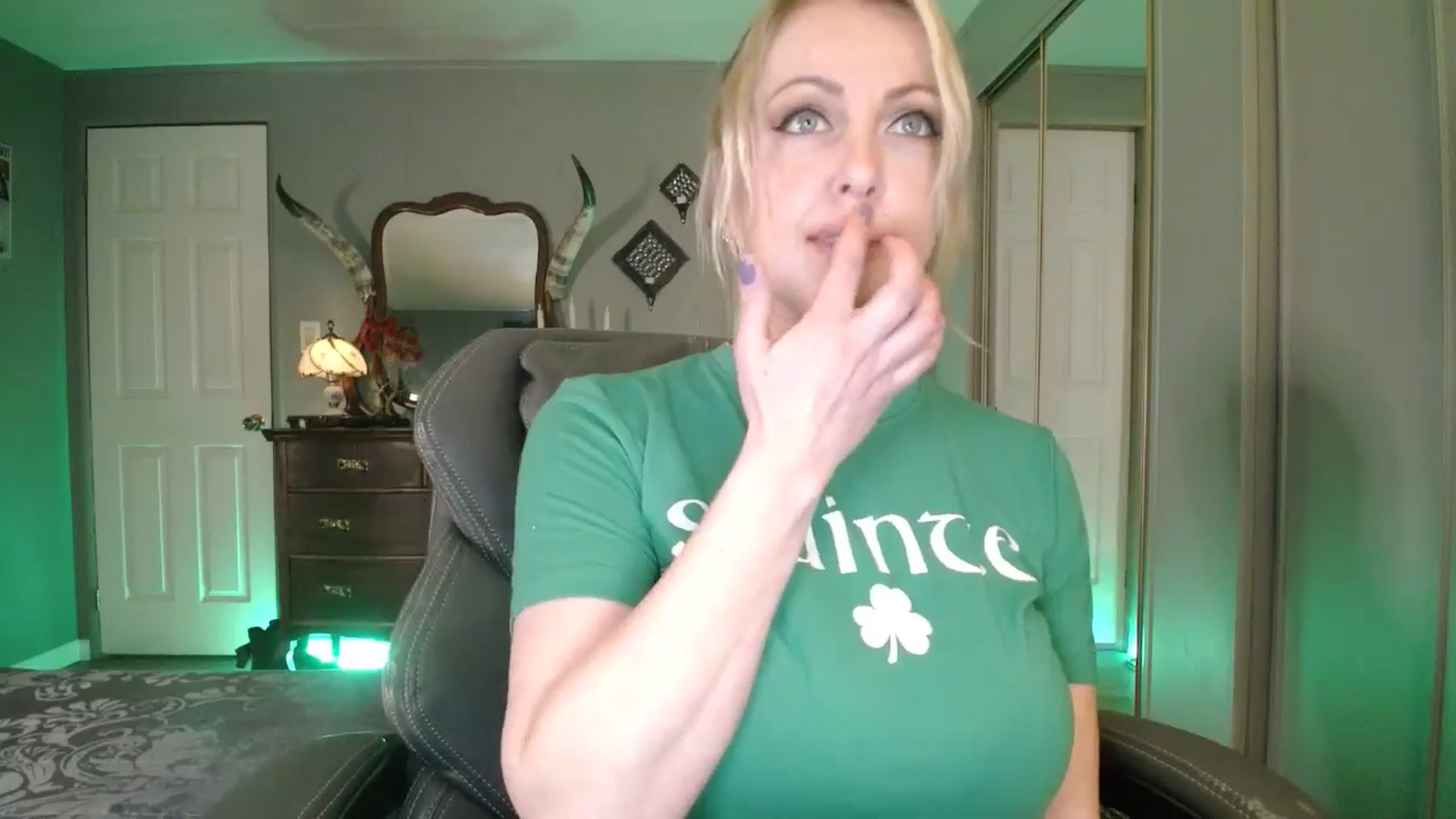 Gallery image thumbnail from Classic_Daisy's myfreecams stream on, 03/17/2026, 14:19 image 14 of 20