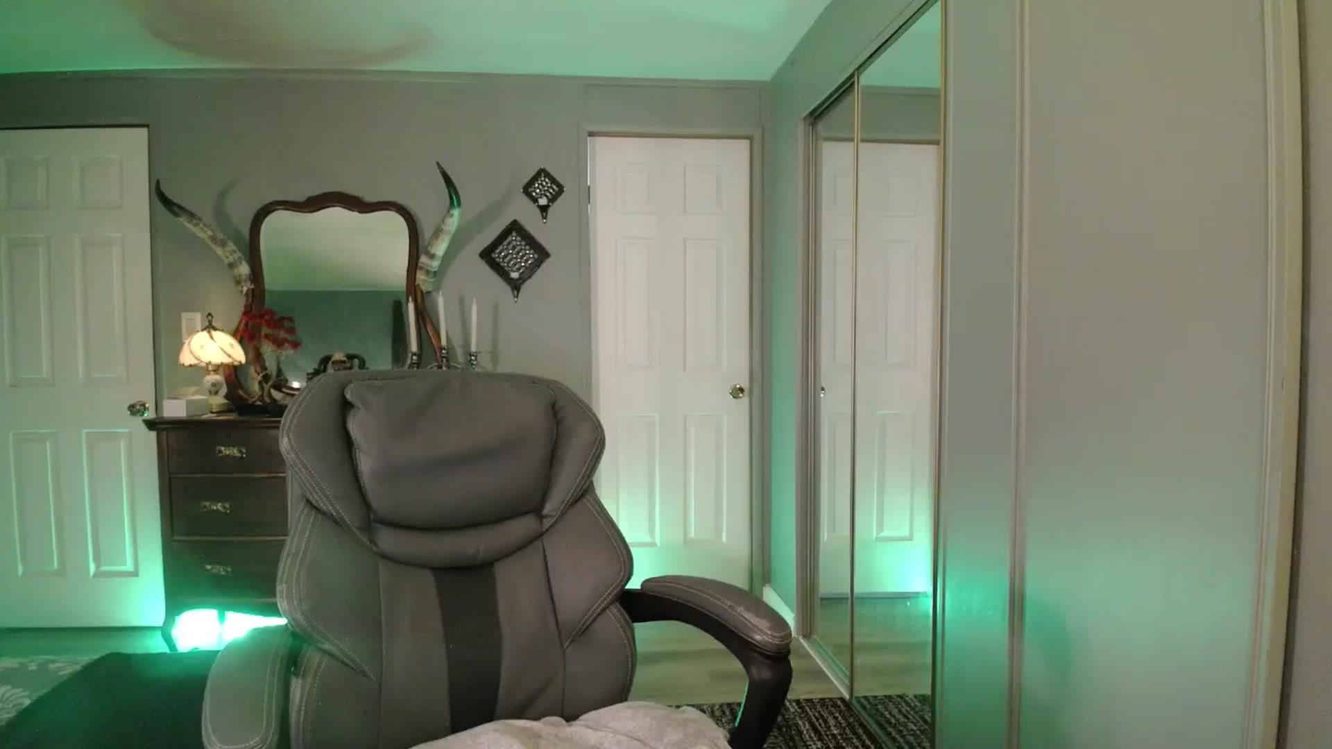 Gallery image thumbnail from Classic_Daisy's myfreecams stream on, 03/26/2026, 19:06 image 17 of 20