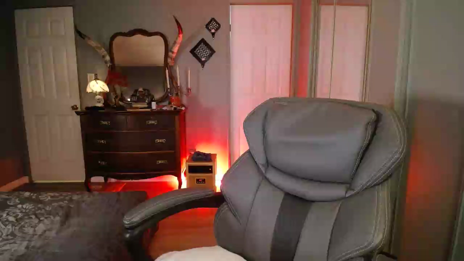 Gallery image thumbnail from Classic_Daisy's myfreecams stream on, 05/13/2026, 14:29 image 1 of 20