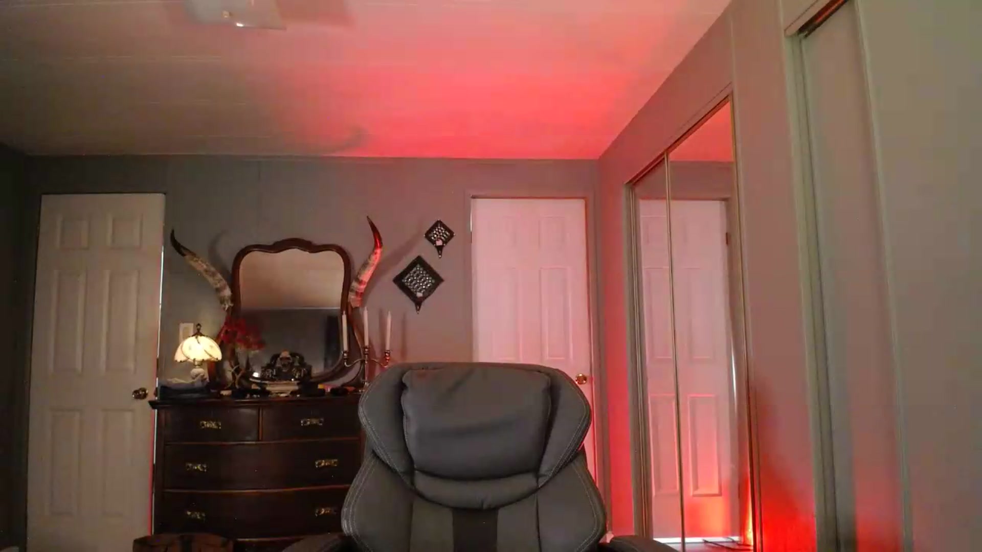 Gallery image thumbnail from Classic_Daisy's myfreecams stream on, 06/14/2026, 24:01 image 10 of 20