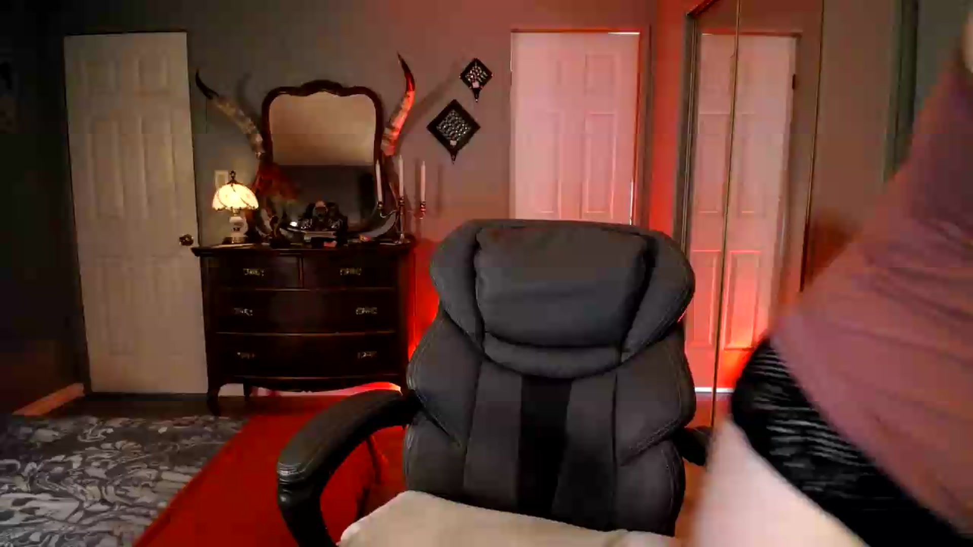 Gallery image thumbnail from Classic_Daisy's myfreecams stream on, 06/30/2026, 20:12 image 12 of 20
