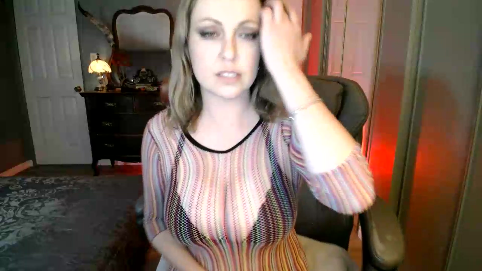Gallery image thumbnail from Classic_Daisy's myfreecams stream on, 08/06/2026, 19:40 image 9 of 20
