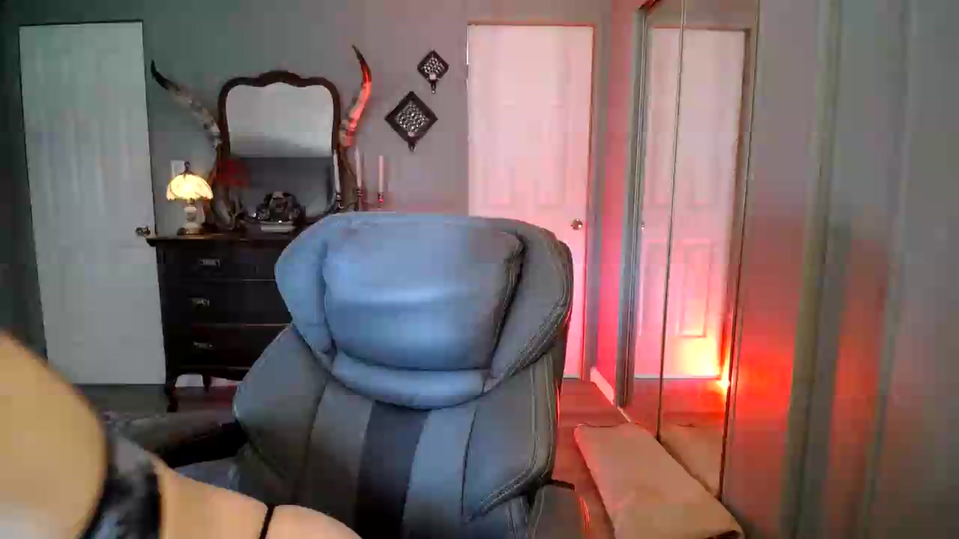 Gallery image thumbnail from Classic_Daisy's myfreecams stream on, 08/10/2026, 18:21 image 18 of 20