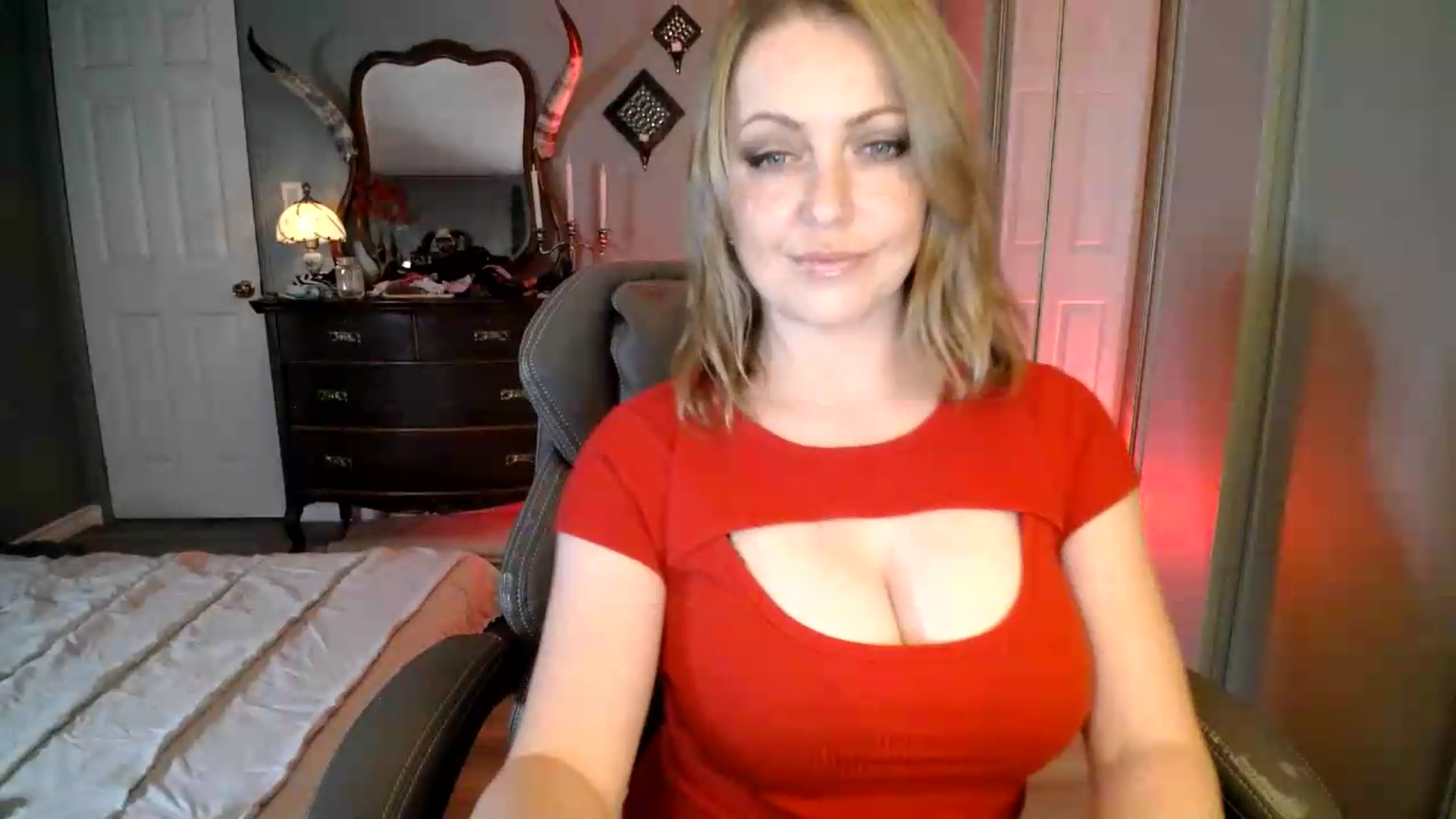 Gallery image thumbnail from Classic_Daisy's myfreecams stream on, 08/18/2026, 13:54 image 18 of 20