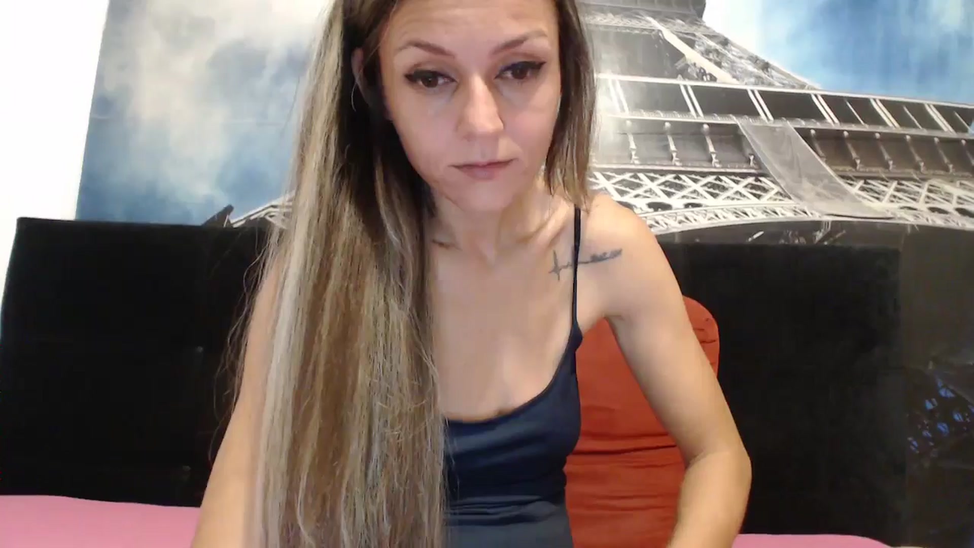 Gallery image thumbnail from ClaudiaSexxyy's myfreecams stream on, 10/21/2024, 04:04 image 6 of 20