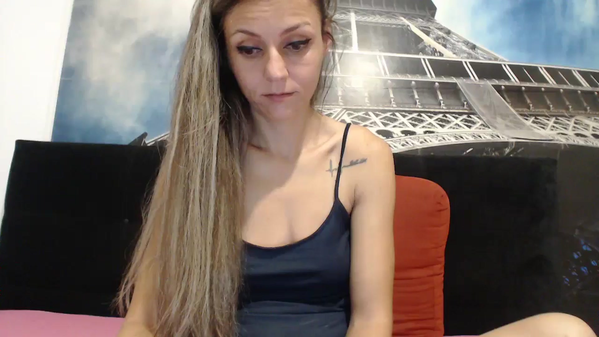 Gallery image thumbnail from ClaudiaSexxyy's myfreecams stream on, 10/21/2024, 04:04 image 18 of 20