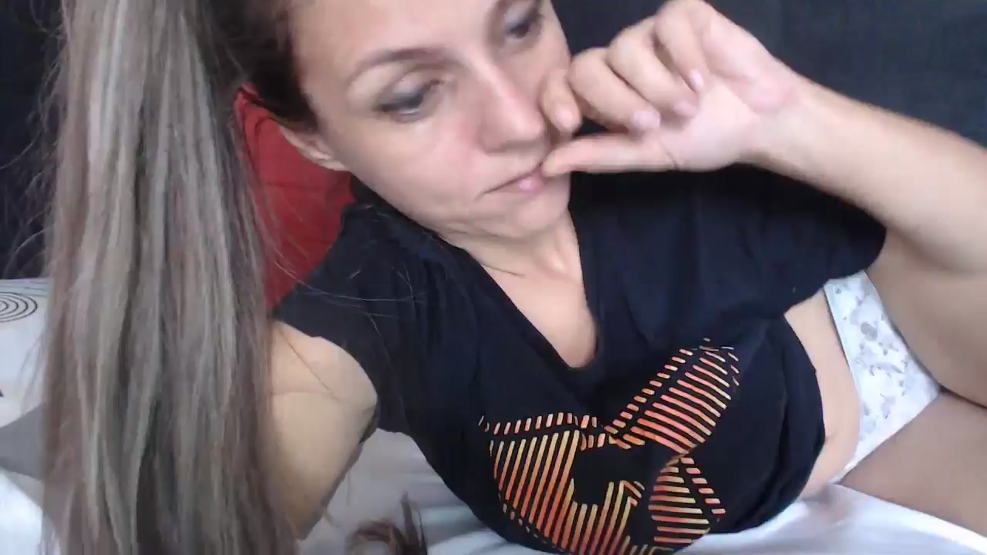 Gallery image thumbnail from ClaudiaSexxyy's myfreecams stream on, 11/05/2024, 14:03 image 14 of 20