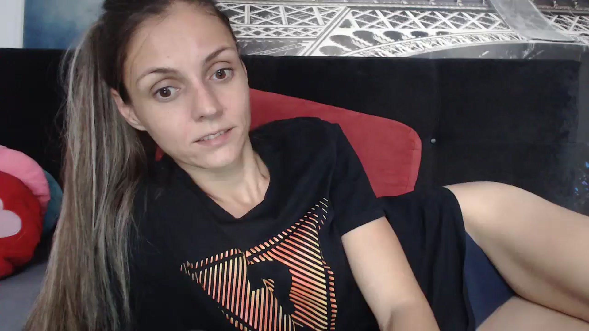 Gallery image thumbnail from ClaudiaSexxyy's myfreecams stream on, 11/15/2024, 12:49 image 3 of 20