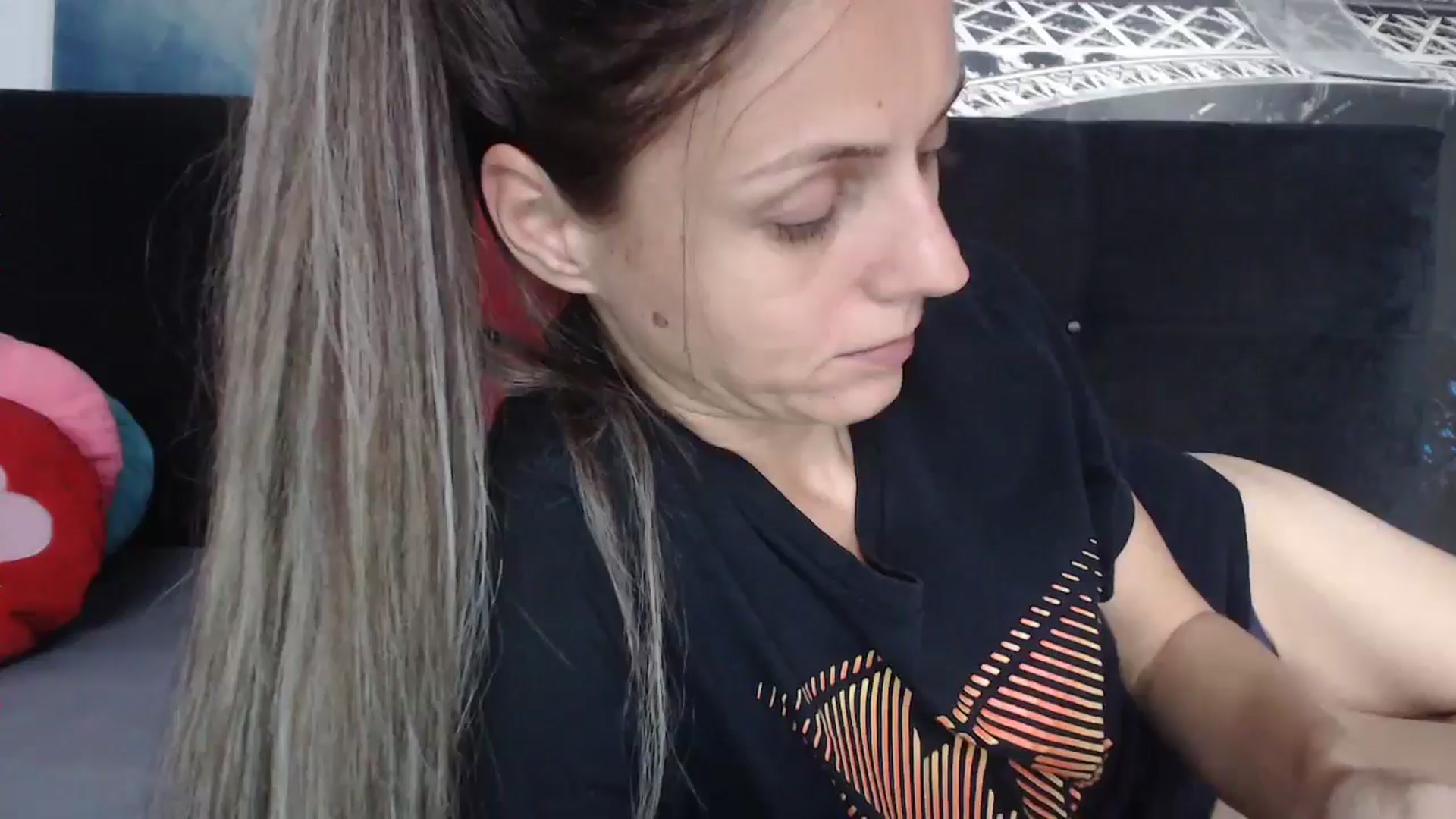 Gallery image thumbnail from ClaudiaSexxyy's myfreecams stream on, 11/15/2024, 12:49 image 6 of 20