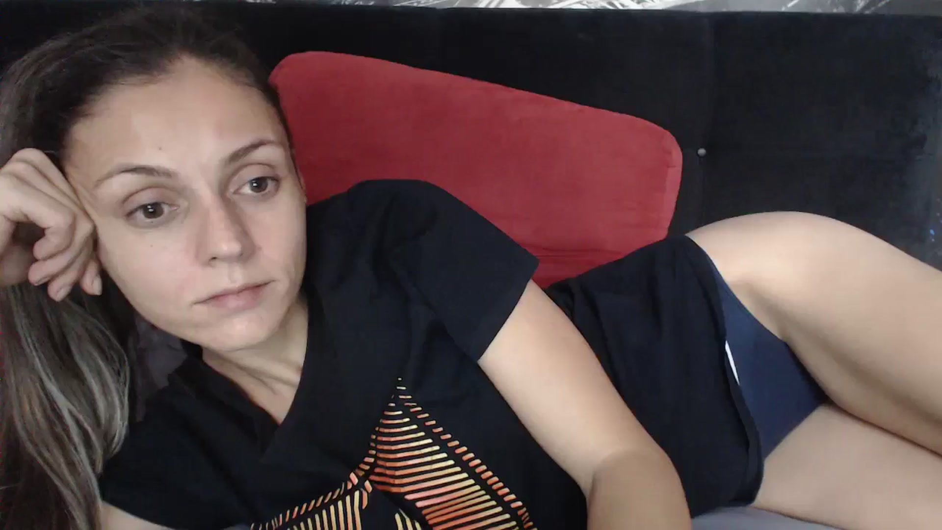 Gallery image thumbnail from ClaudiaSexxyy's myfreecams stream on, 11/15/2024, 12:49 image 12 of 20