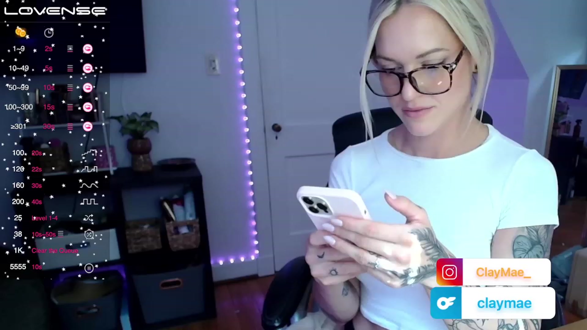 Gallery image thumbnail from ClayMae011's myfreecams stream on, 07/30/2023, 16:01 image 14 of 20