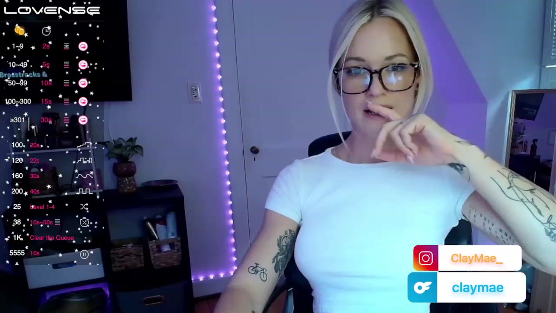 Gallery image thumbnail from ClayMae011's myfreecams stream on, 07/30/2023, 16:01 image 4 of 20