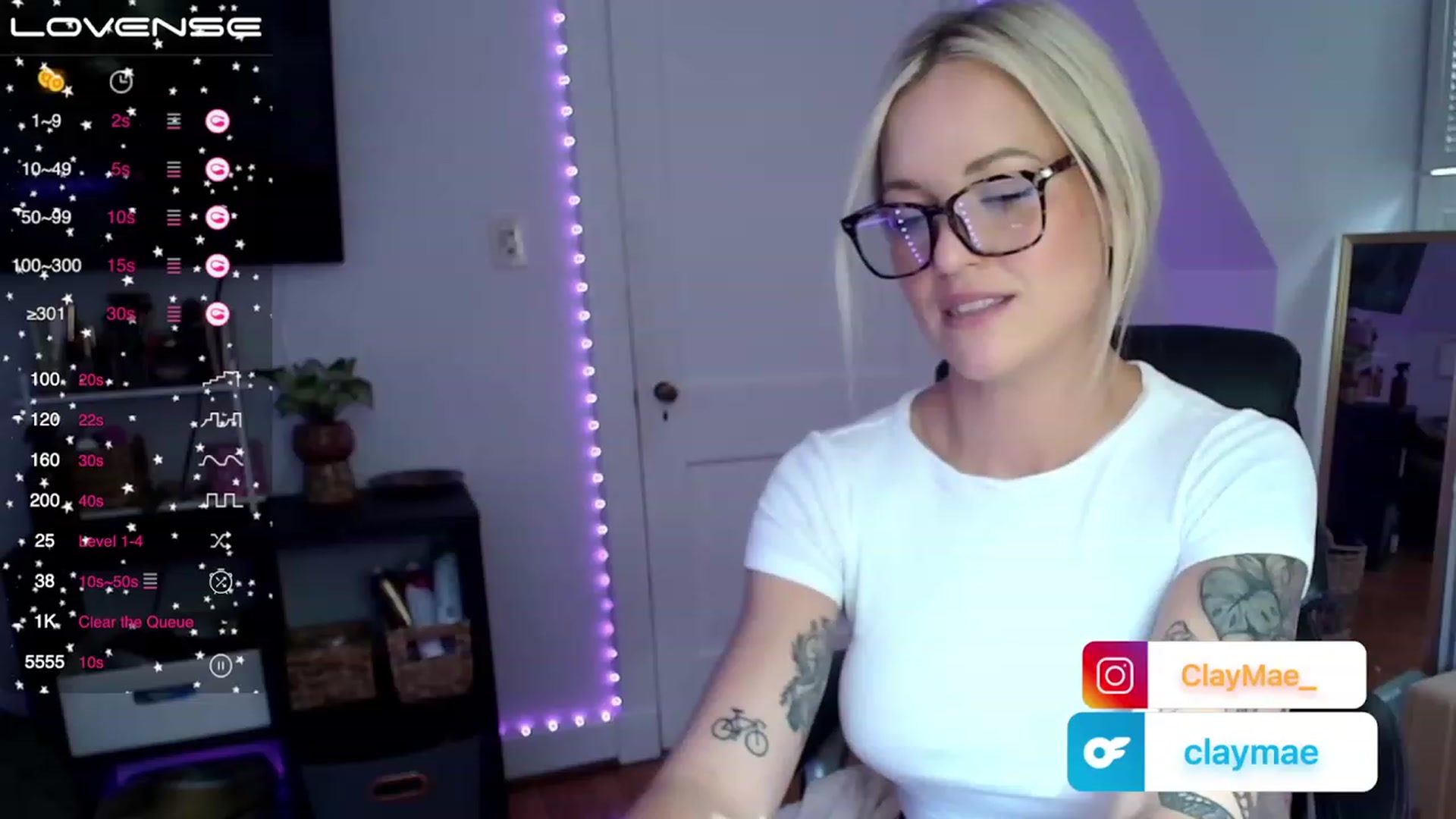 Gallery image thumbnail from ClayMae011's myfreecams stream on, 07/30/2023, 16:01 image 6 of 20