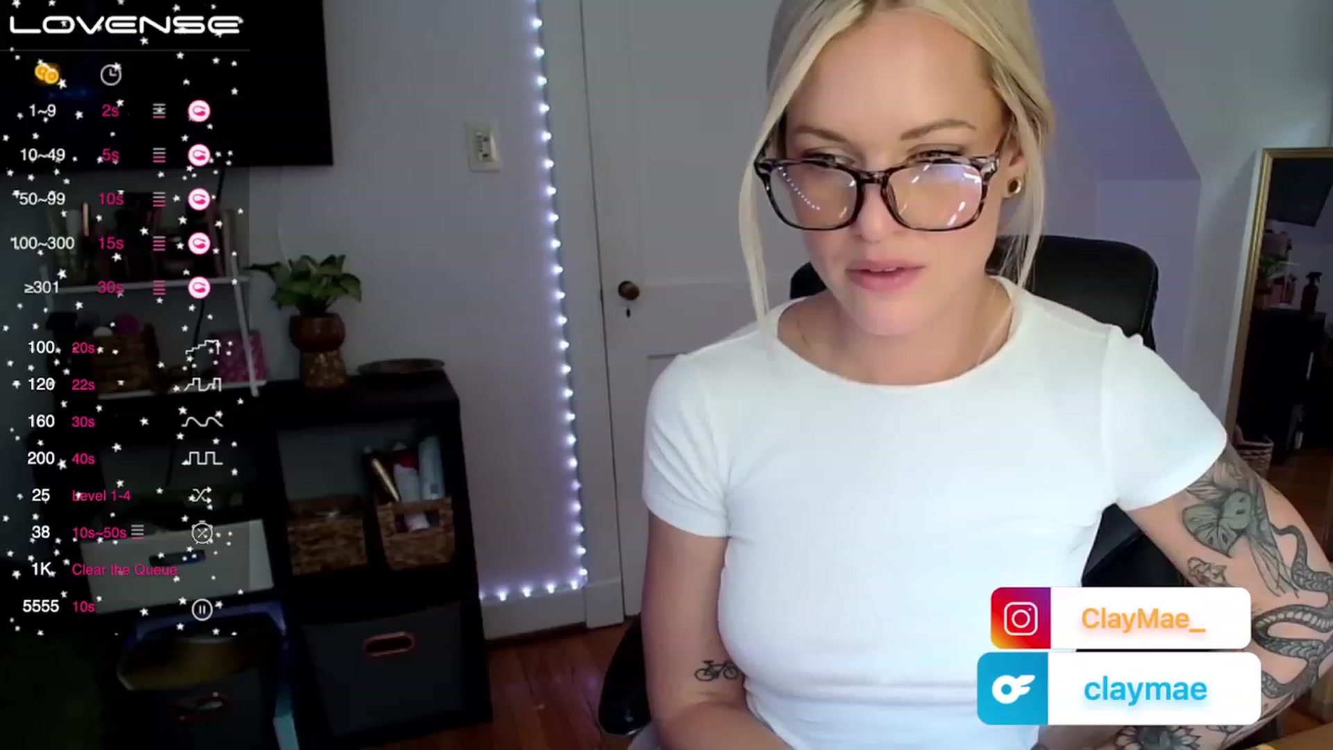 Gallery image thumbnail from ClayMae011's myfreecams stream on, 07/30/2023, 16:01 image 17 of 20