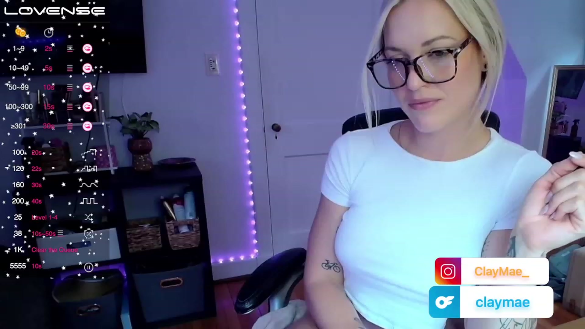 Gallery image thumbnail from ClayMae011's myfreecams stream on, 07/30/2023, 16:01 image 9 of 20