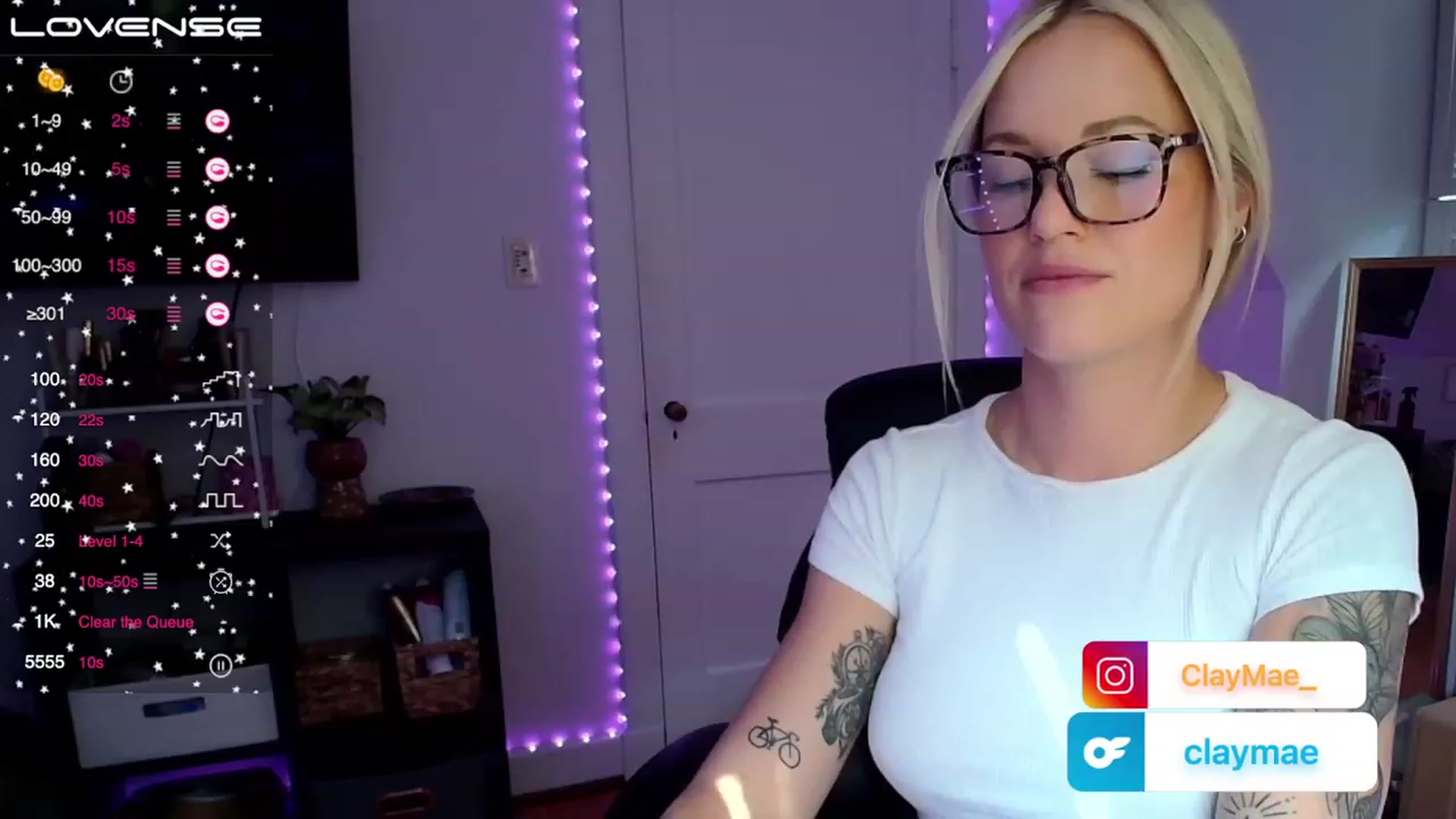 Gallery image thumbnail from ClayMae011's myfreecams stream on, 07/30/2023, 16:01 image 3 of 20