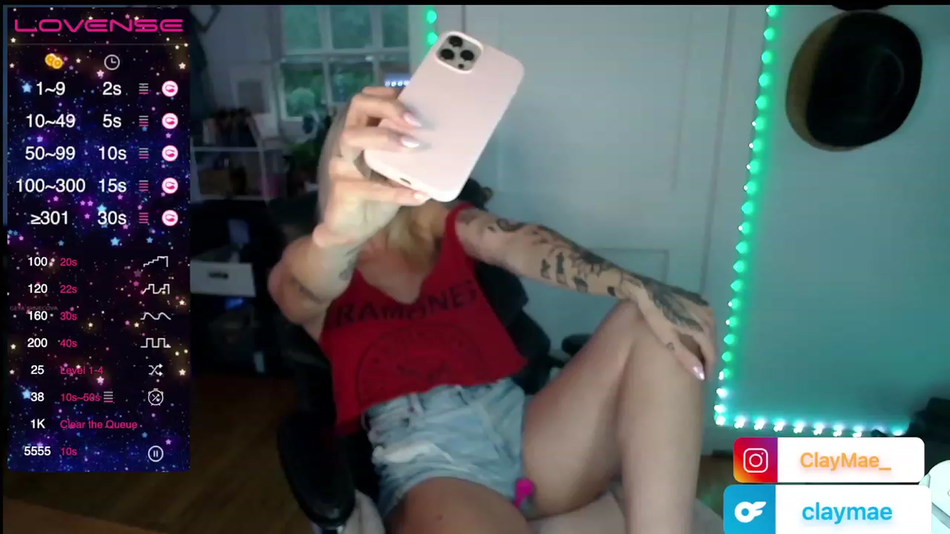 Gallery image thumbnail from ClayMae011's myfreecams stream on, 08/06/2023, 23:47 image 9 of 20