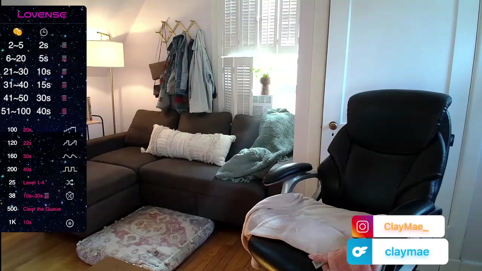 Gallery image thumbnail from ClayMae011's myfreecams stream on, 09/29/2023, 14:25 image 6 of 20
