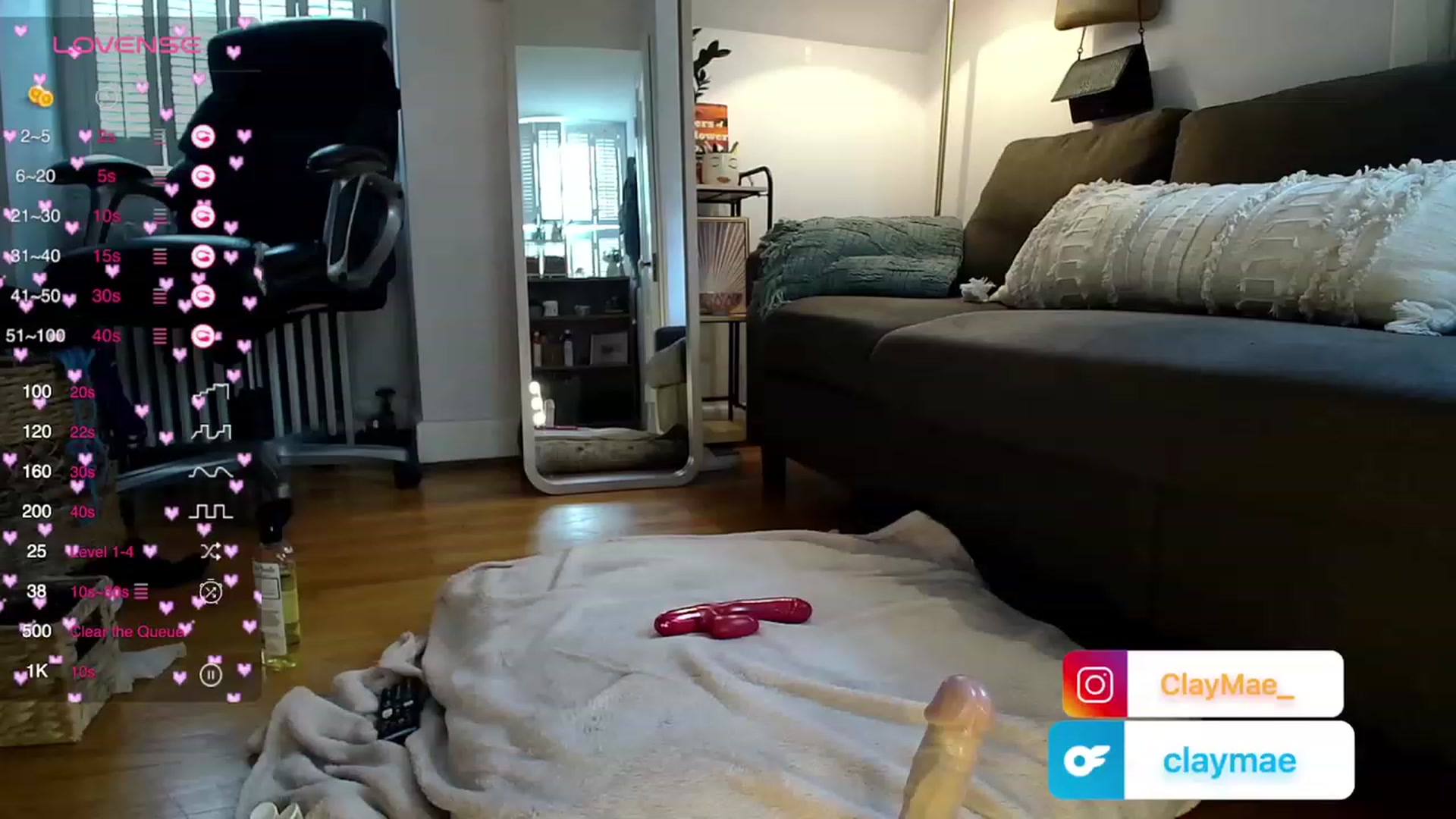 Gallery image thumbnail from ClayMae011's myfreecams stream on, 11/09/2023, 18:18 image 13 of 20