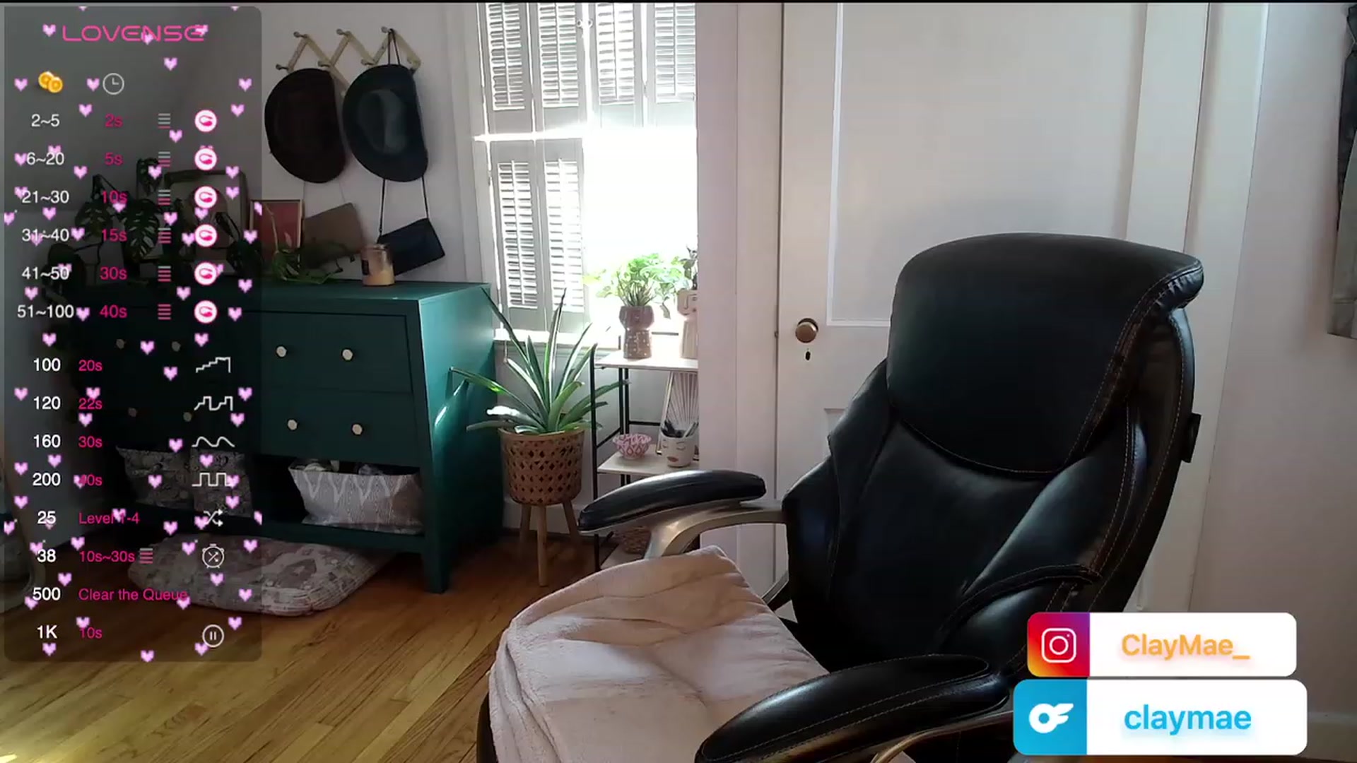 Gallery image thumbnail from ClayMae011's myfreecams stream on, 12/22/2023, 15:47 image 6 of 20