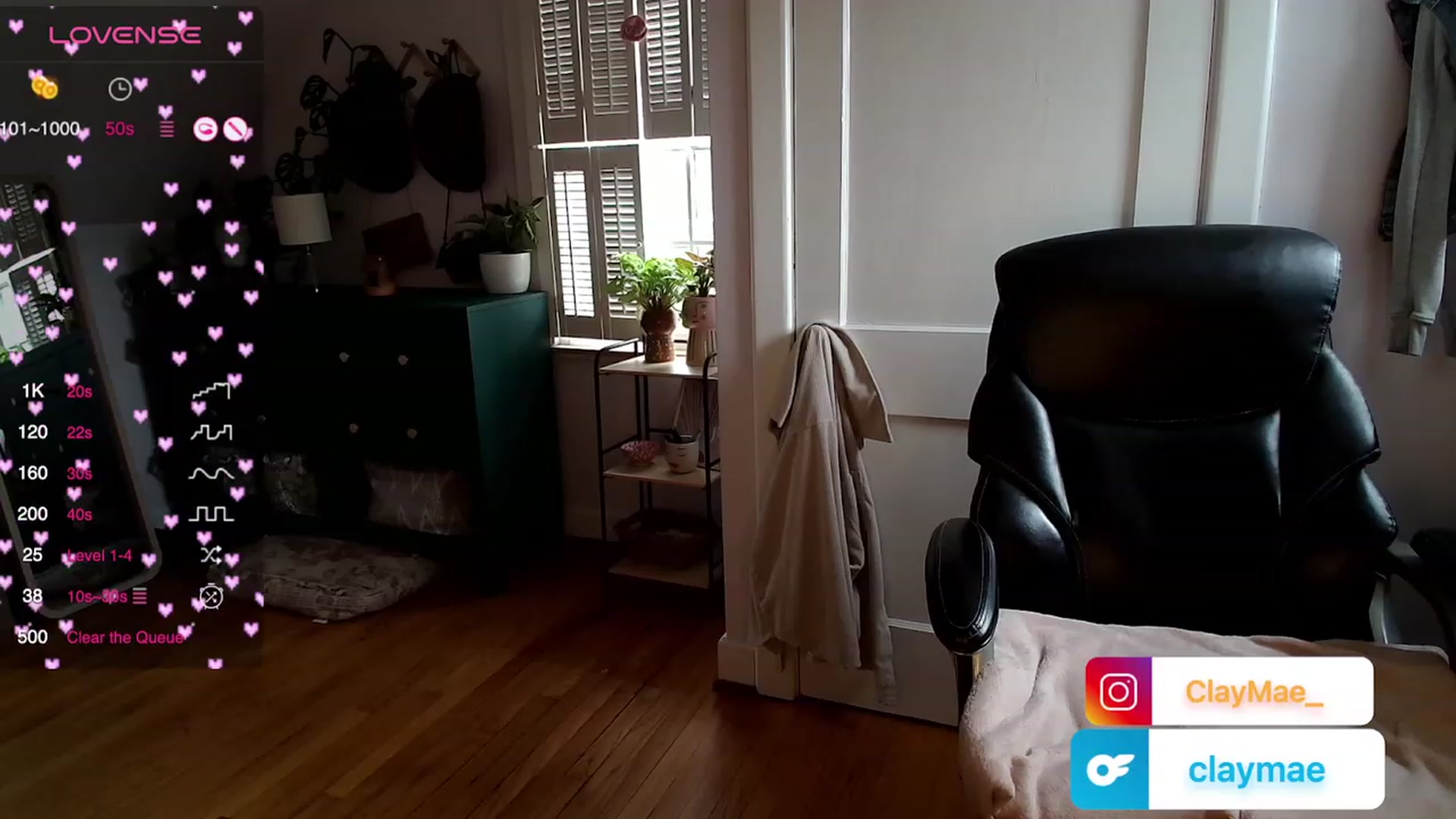Gallery image thumbnail from ClayMae011's myfreecams stream on, 01/23/2024, 16:20 image 8 of 20