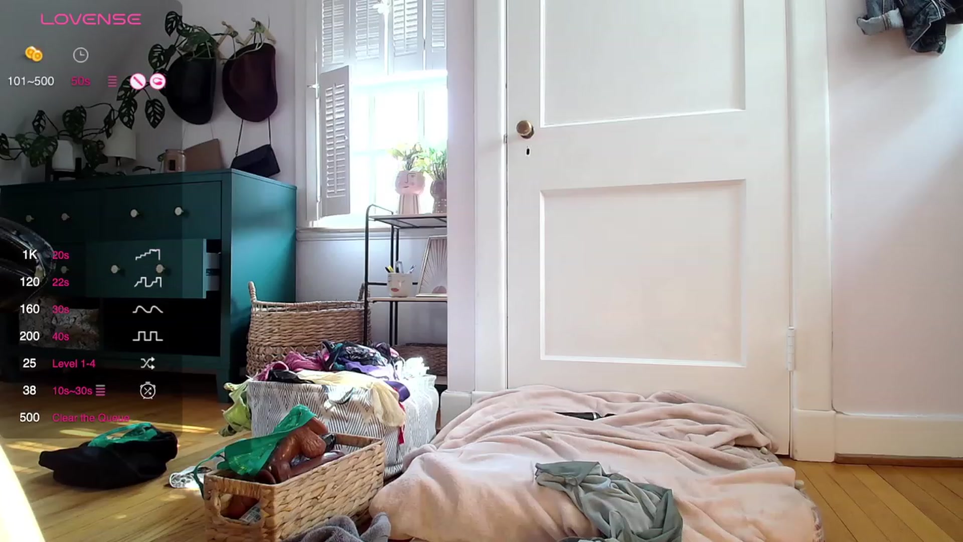 Gallery image thumbnail from ClayMae011's myfreecams stream on, 02/08/2024, 20:05 image 2 of 20
