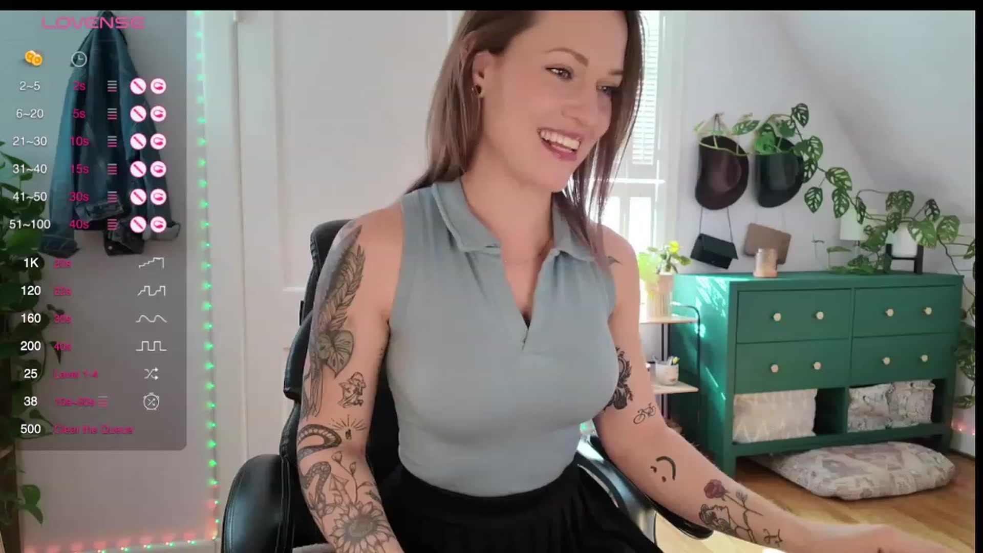 Gallery image thumbnail from ClayMae011's myfreecams stream on, 02/15/2024, 15:56 image 6 of 20