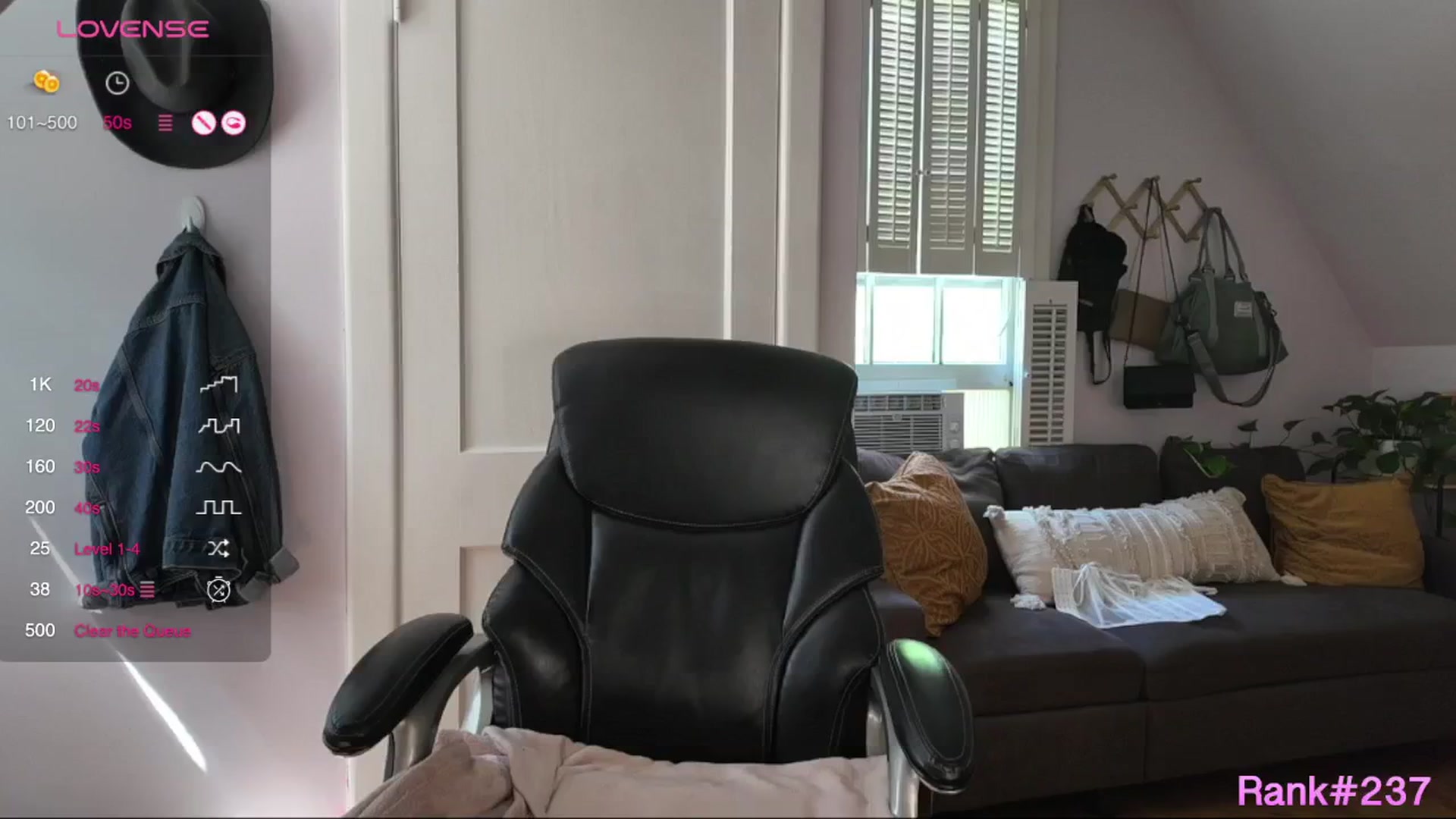 Gallery image thumbnail from ClayMae011's myfreecams stream on, 05/01/2024, 19:14 image 8 of 20