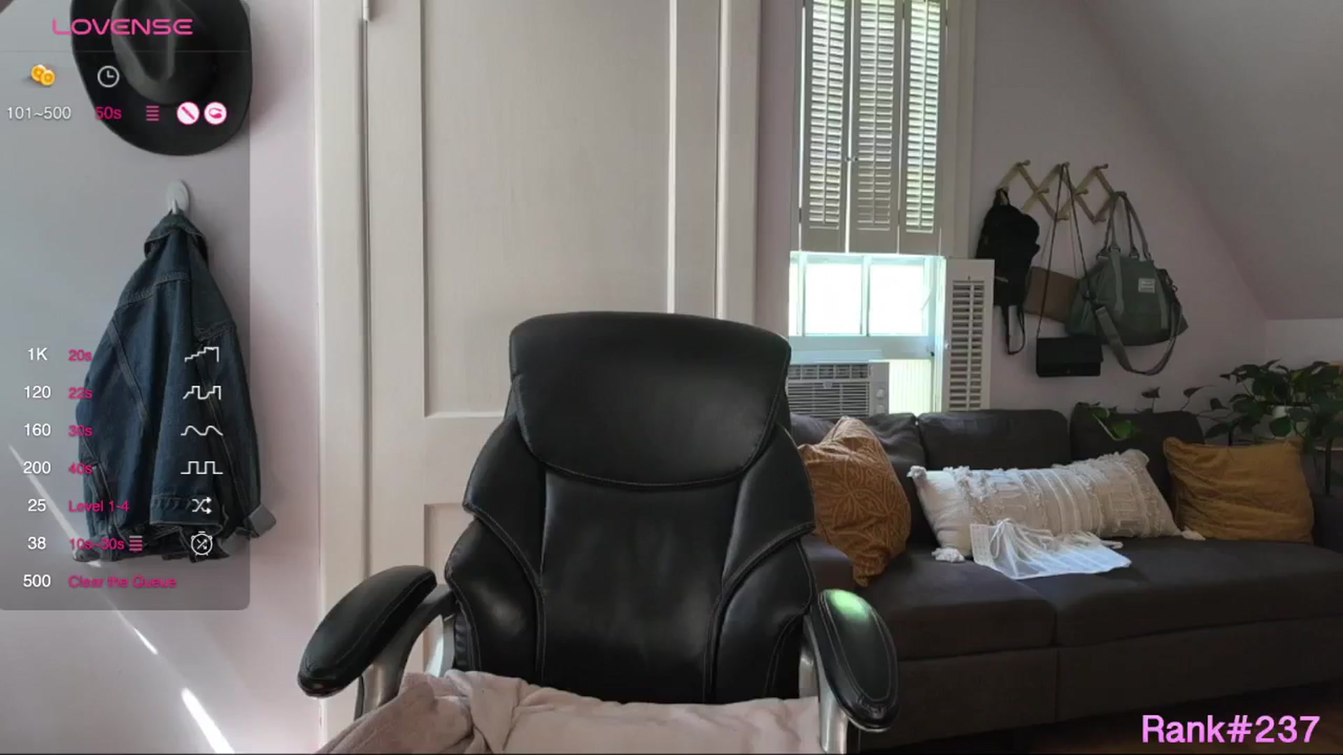 Gallery image thumbnail from ClayMae011's myfreecams stream on, 05/01/2024, 19:14 image 12 of 20