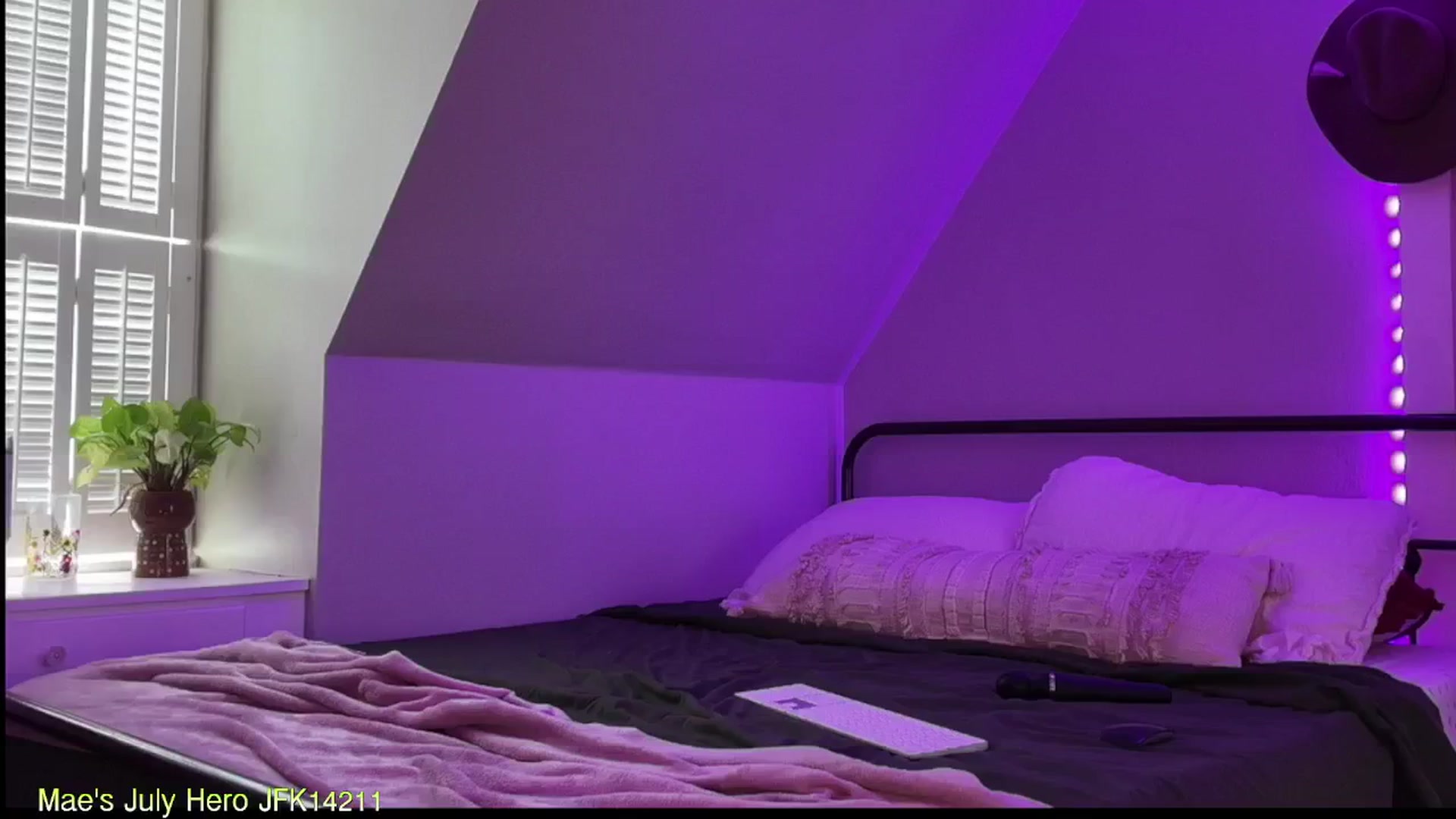 Gallery image thumbnail from ClayMae011's myfreecams stream on, 07/23/2024, 19:28 image 20 of 20
