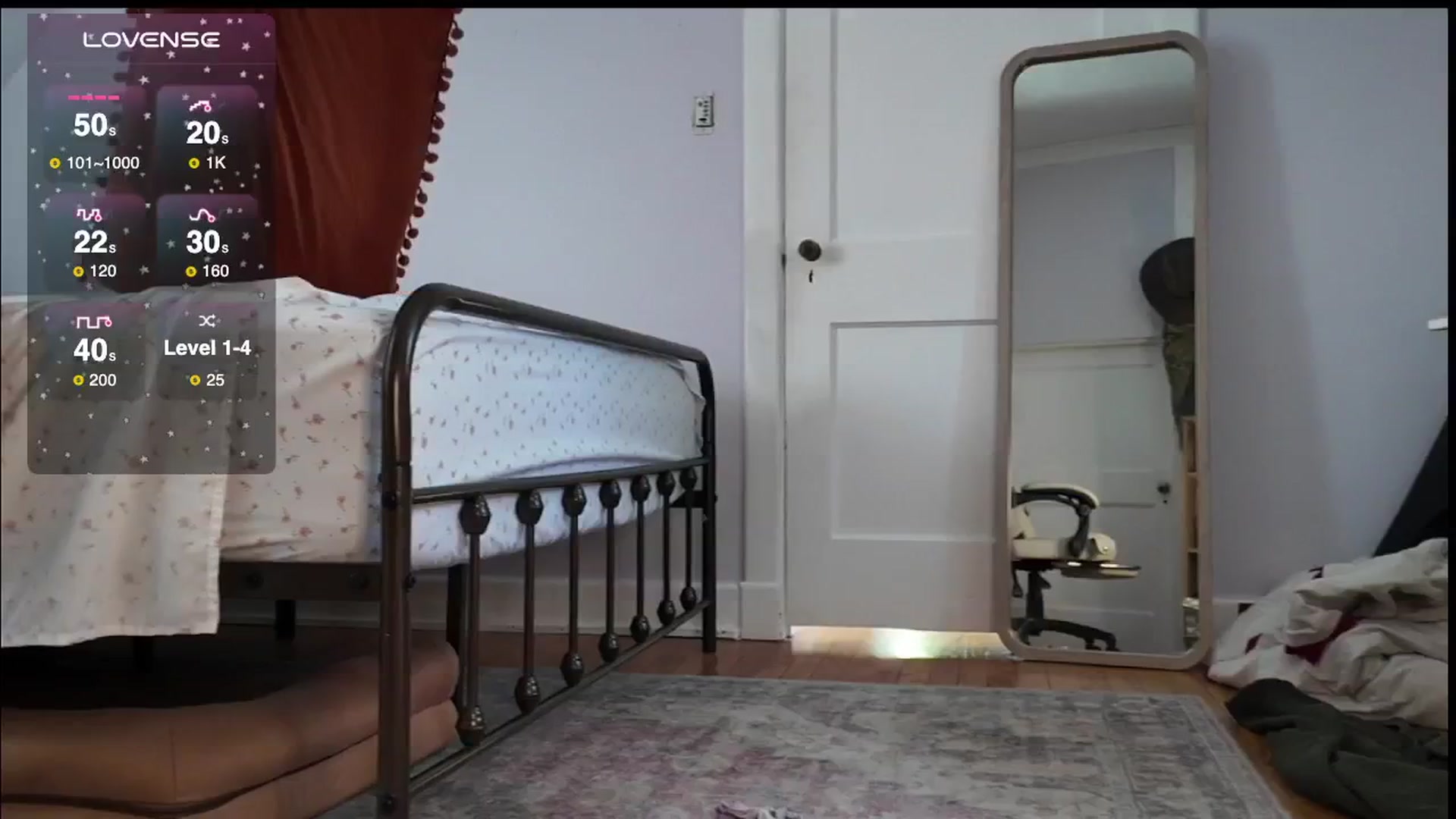 Gallery image thumbnail from ClayMae011's myfreecams stream on, 05/19/2025, 20:32 image 9 of 20