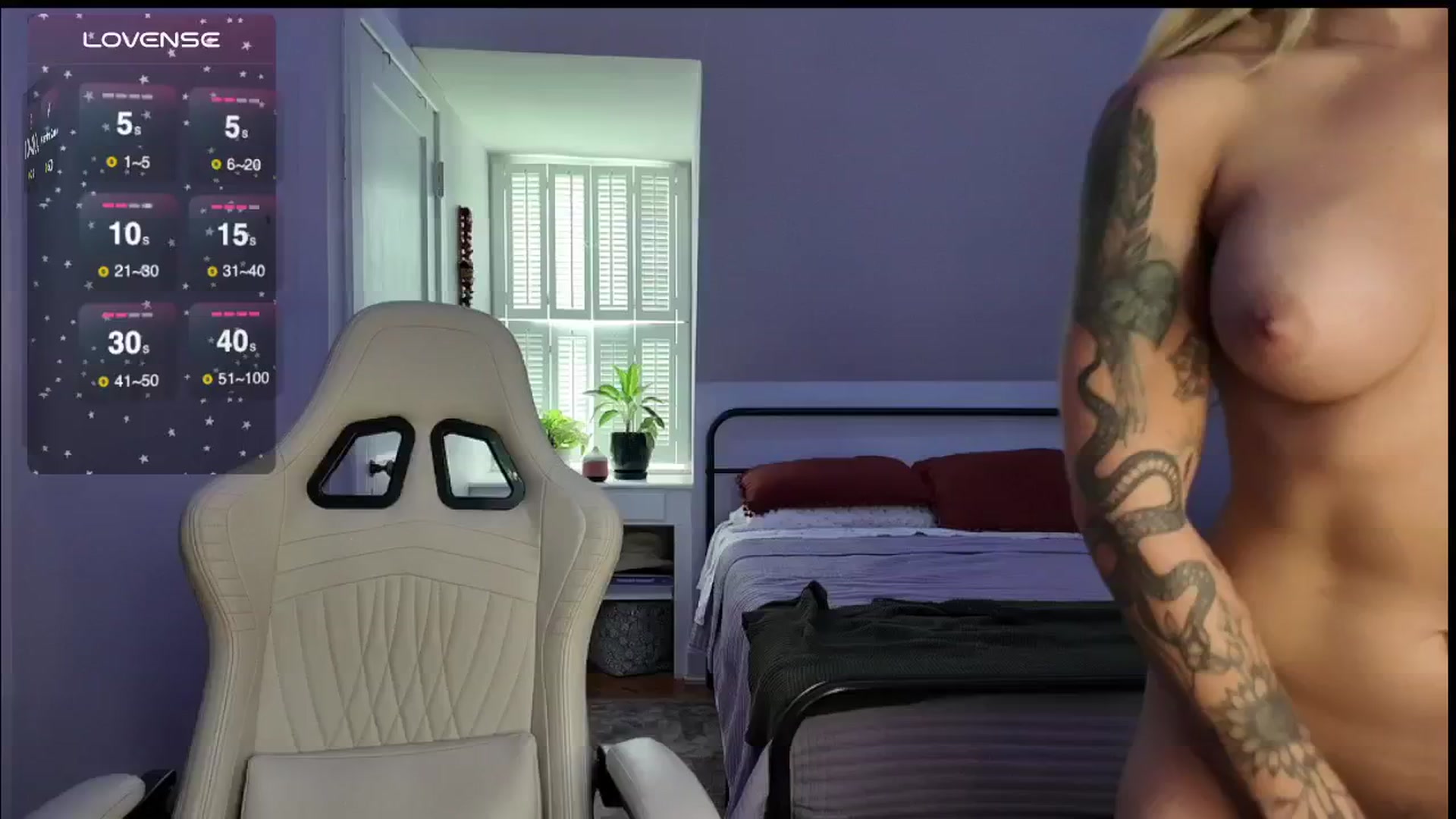 Gallery image thumbnail from ClayMae011's myfreecams stream on, 05/21/2025, 19:32 image 1 of 20
