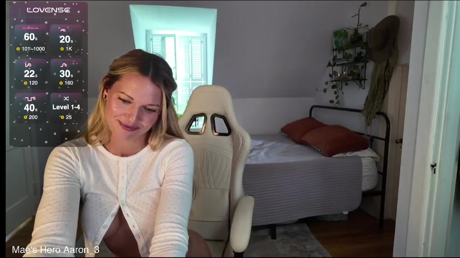 Gallery image thumbnail from ClayMae011's myfreecams stream on, 07/31/2025, 19:11 image 11 of 20