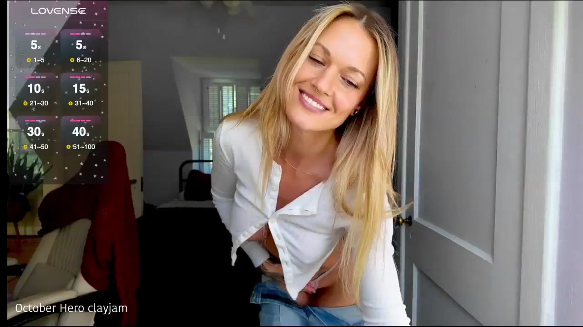 Gallery image thumbnail from ClayMae011's myfreecams stream on, 10/03/2025, 16:56 image 15 of 20