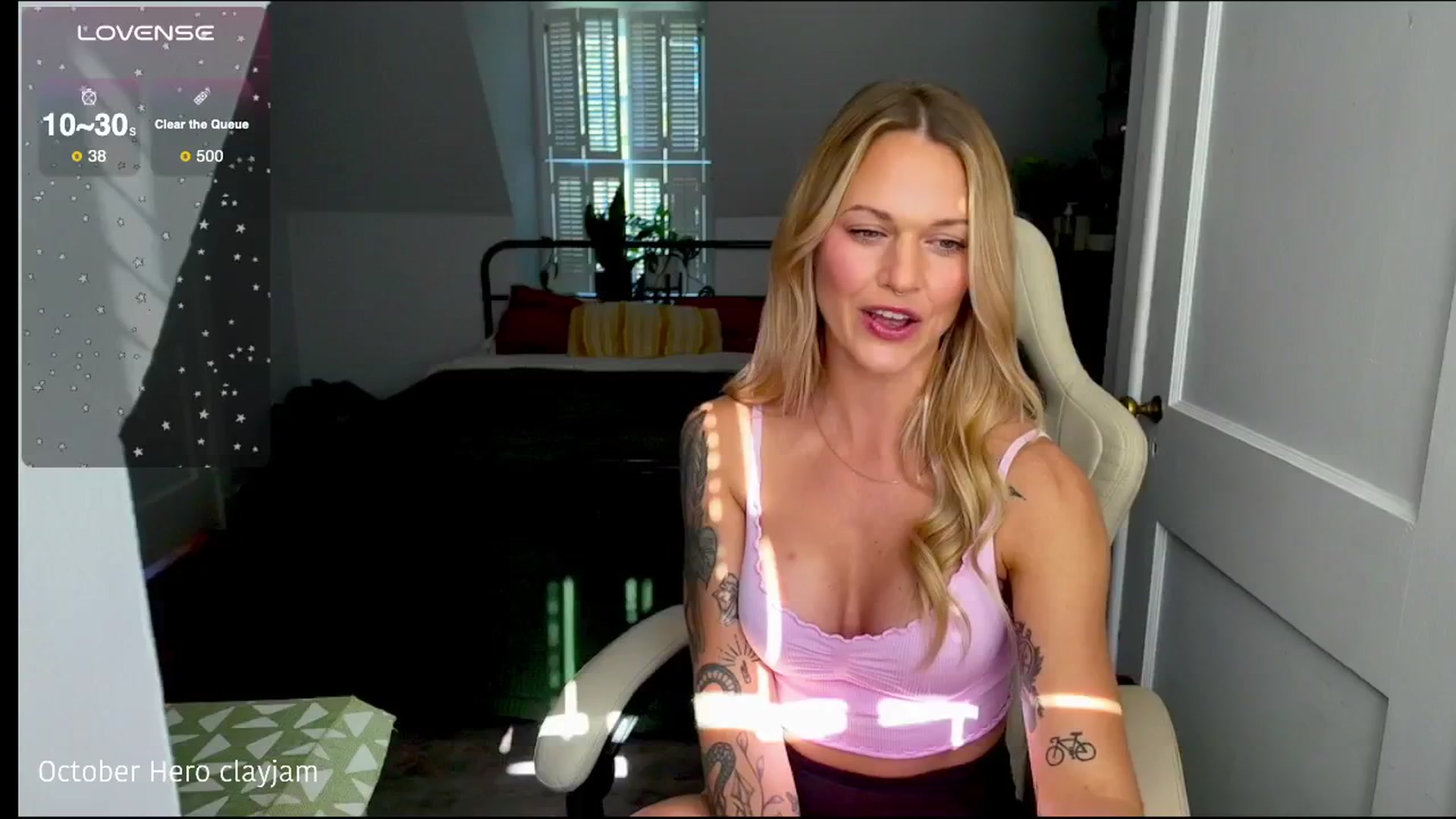 Gallery image thumbnail from ClayMae011's myfreecams stream on, 10/16/2025, 19:58 image 3 of 20