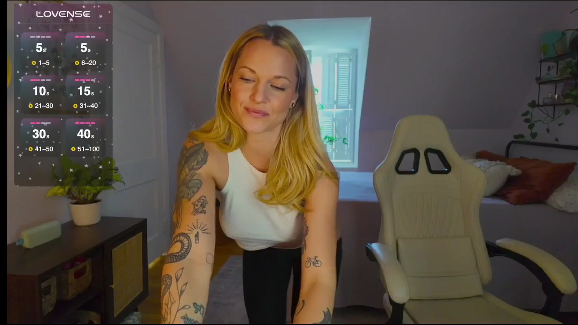 Gallery image thumbnail from ClayMae011's myfreecams stream on, 01/02/2026, 18:04 image 19 of 20