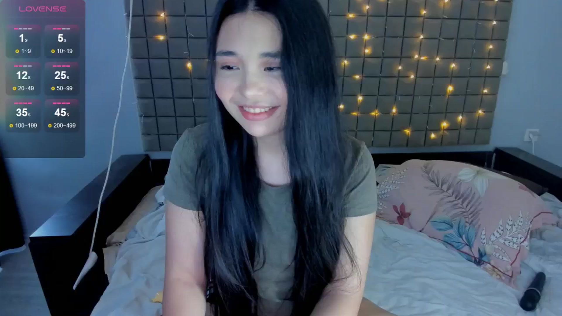 Gallery image thumbnail from Clementinena's myfreecams stream on, 06/10/2024, 07:55 image 17 of 20