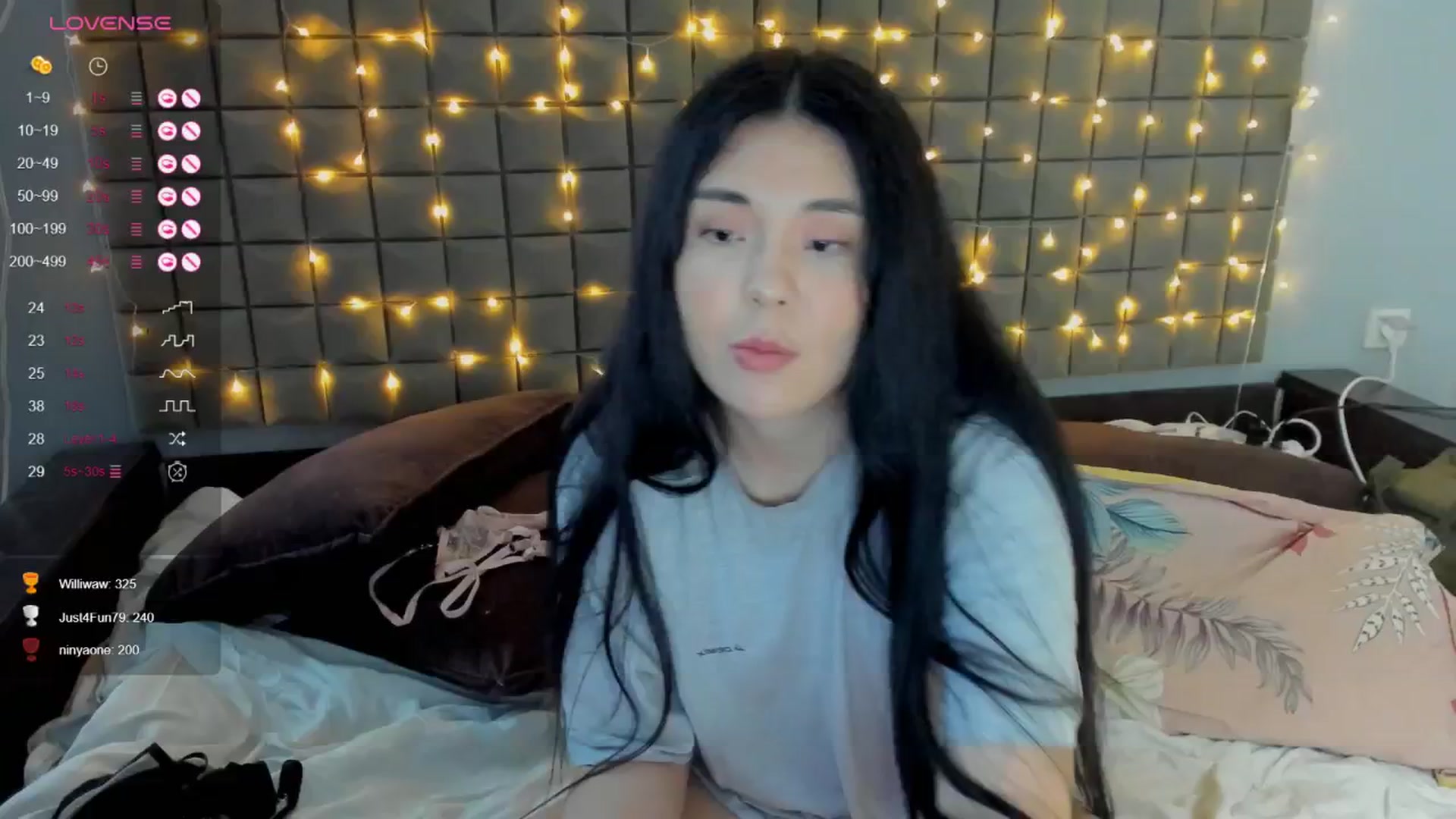 Gallery image thumbnail from Clementinena's myfreecams stream on, 06/17/2024, 09:23 image 1 of 20