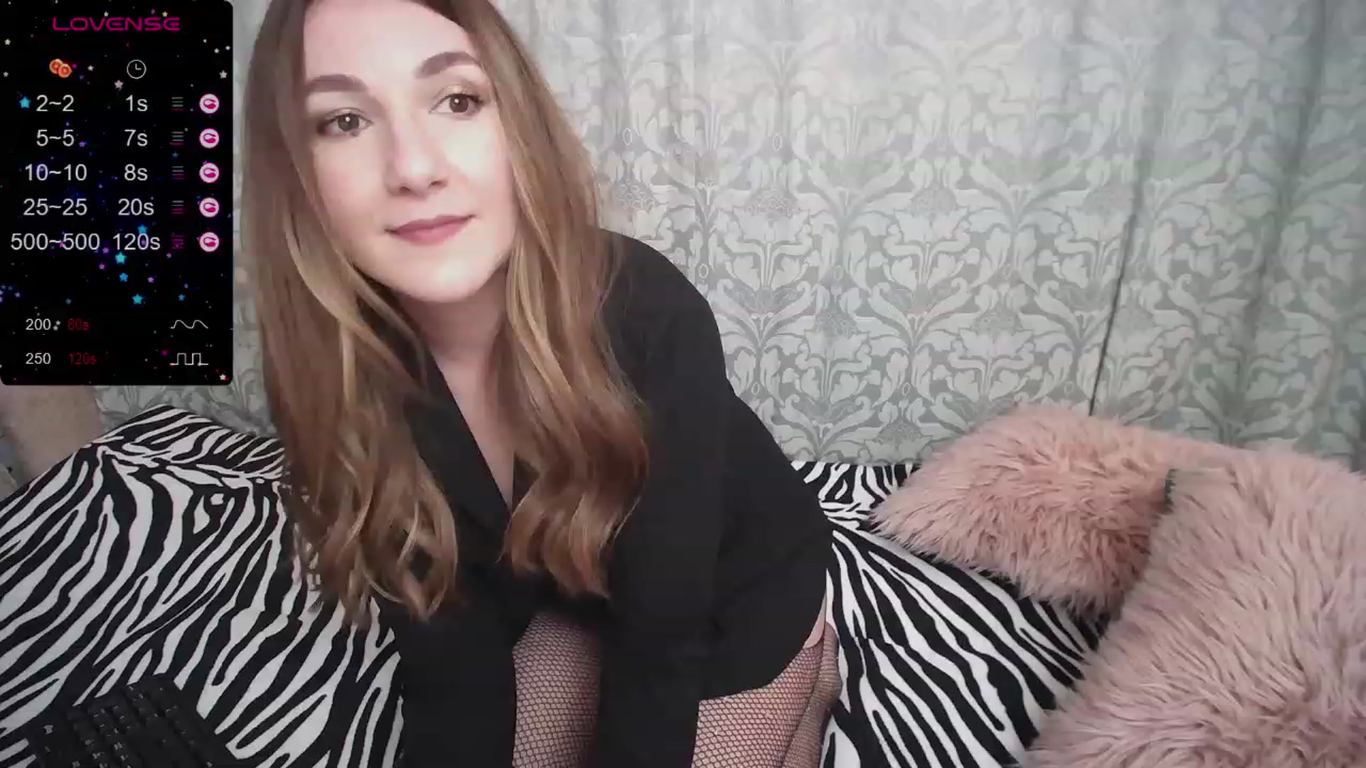Gallery image thumbnail from Cleohoney's myfreecams stream on, 01/28/2024, 19:53 image 10 of 20
