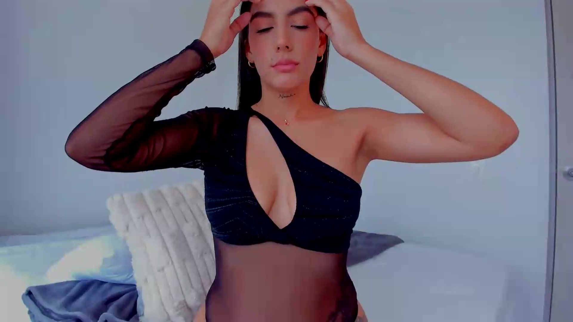 Gallery image thumbnail from Cleoo's myfreecams stream on, 07/04/2026, 19:23 image 10 of 20